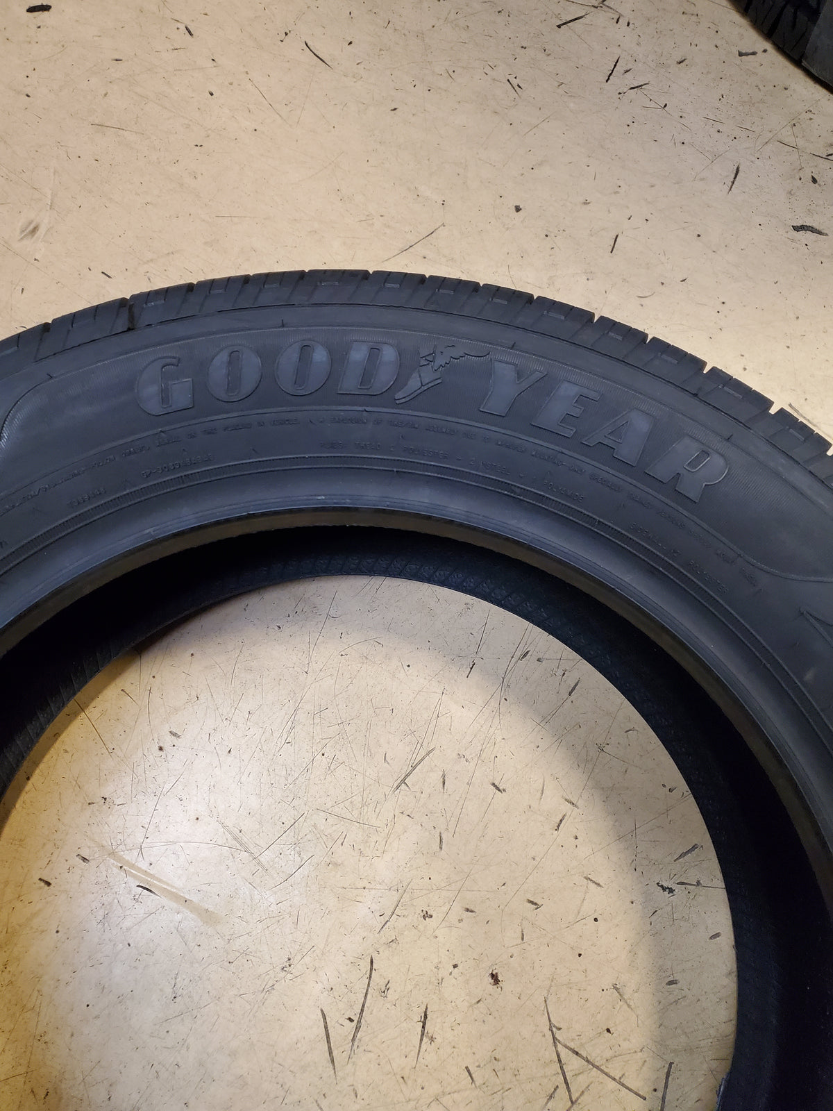 GOODYEAR RELIANT ALL-SEASON BSW P 235 55 18 100V TIRE 242243