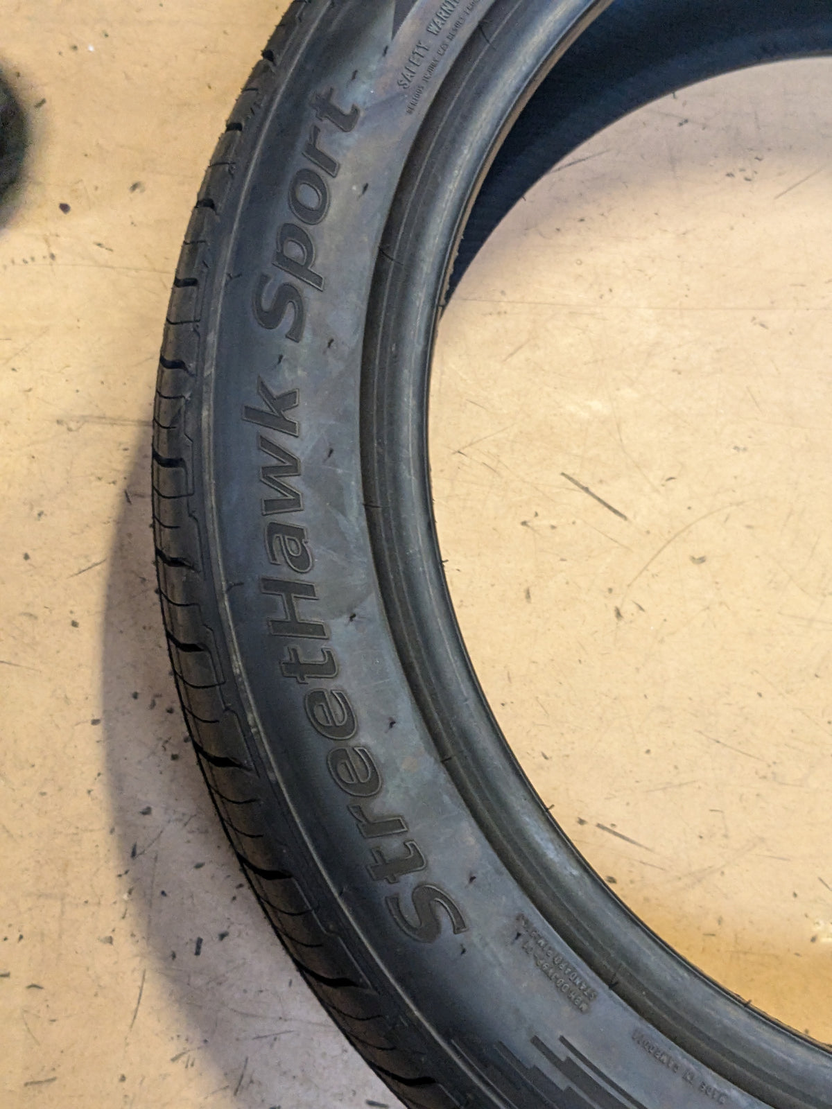 ACHILLES STREET HAWK SPORT P 255 45 20 105W XL ALL SEASON TIRE ASH22