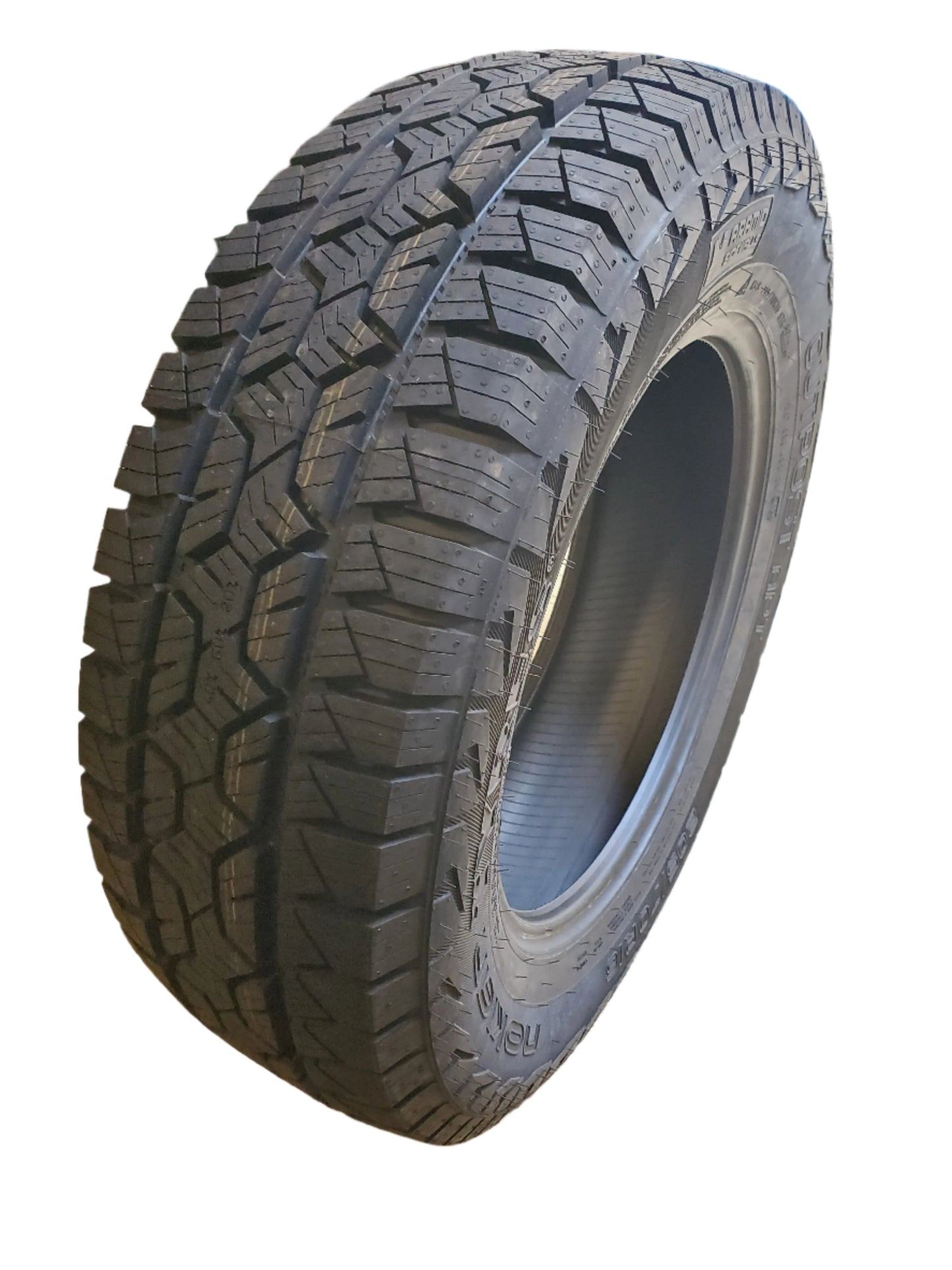 2 NOKIAN OUTPOST APT BSW P 205 70 16 97H ALL TERRAIN TIRE T432129