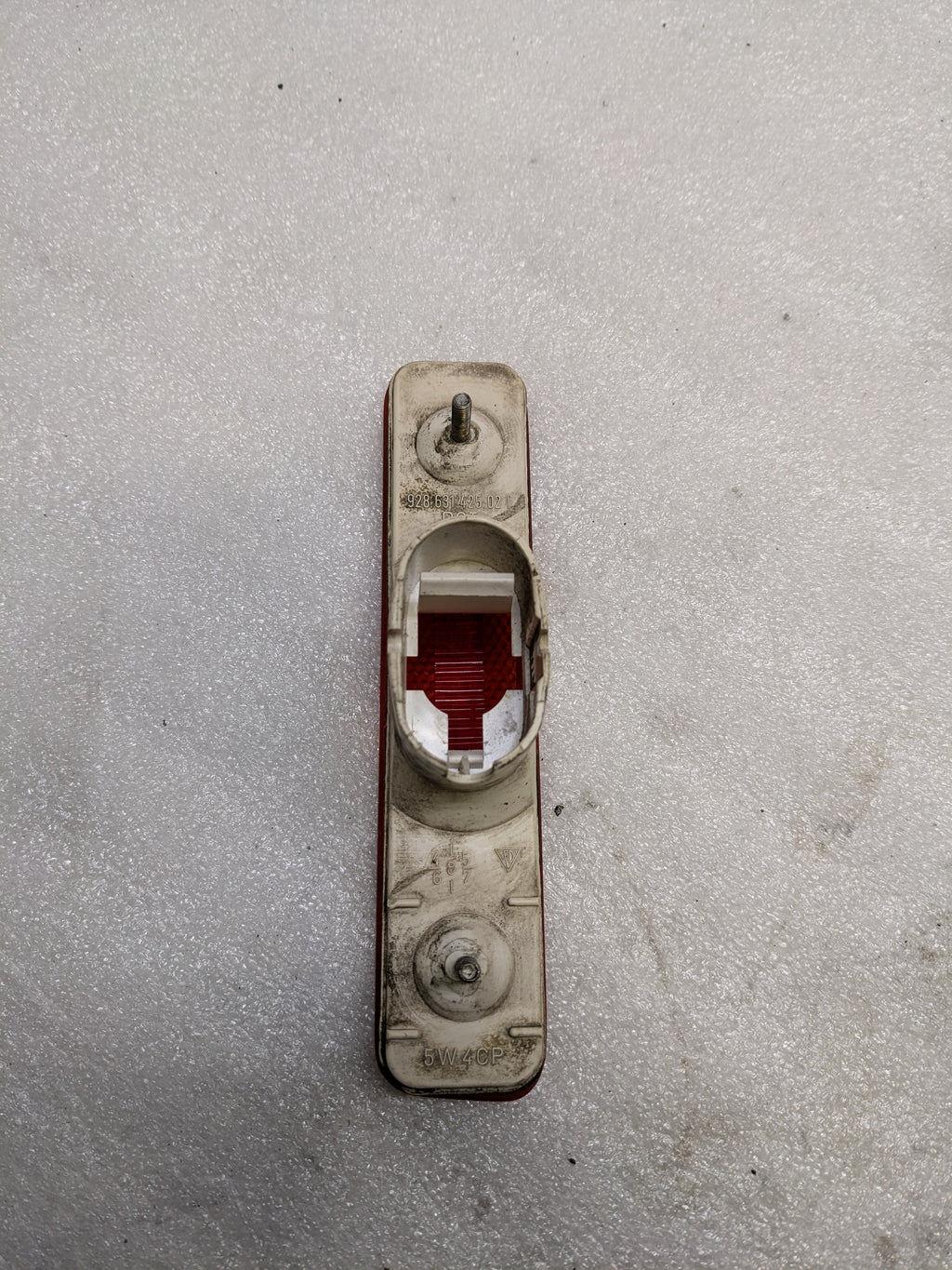 PORSCHE 92863142502 LEFT SIDE MARKER LAMP FOR 1978-1995 928 USED R21T4