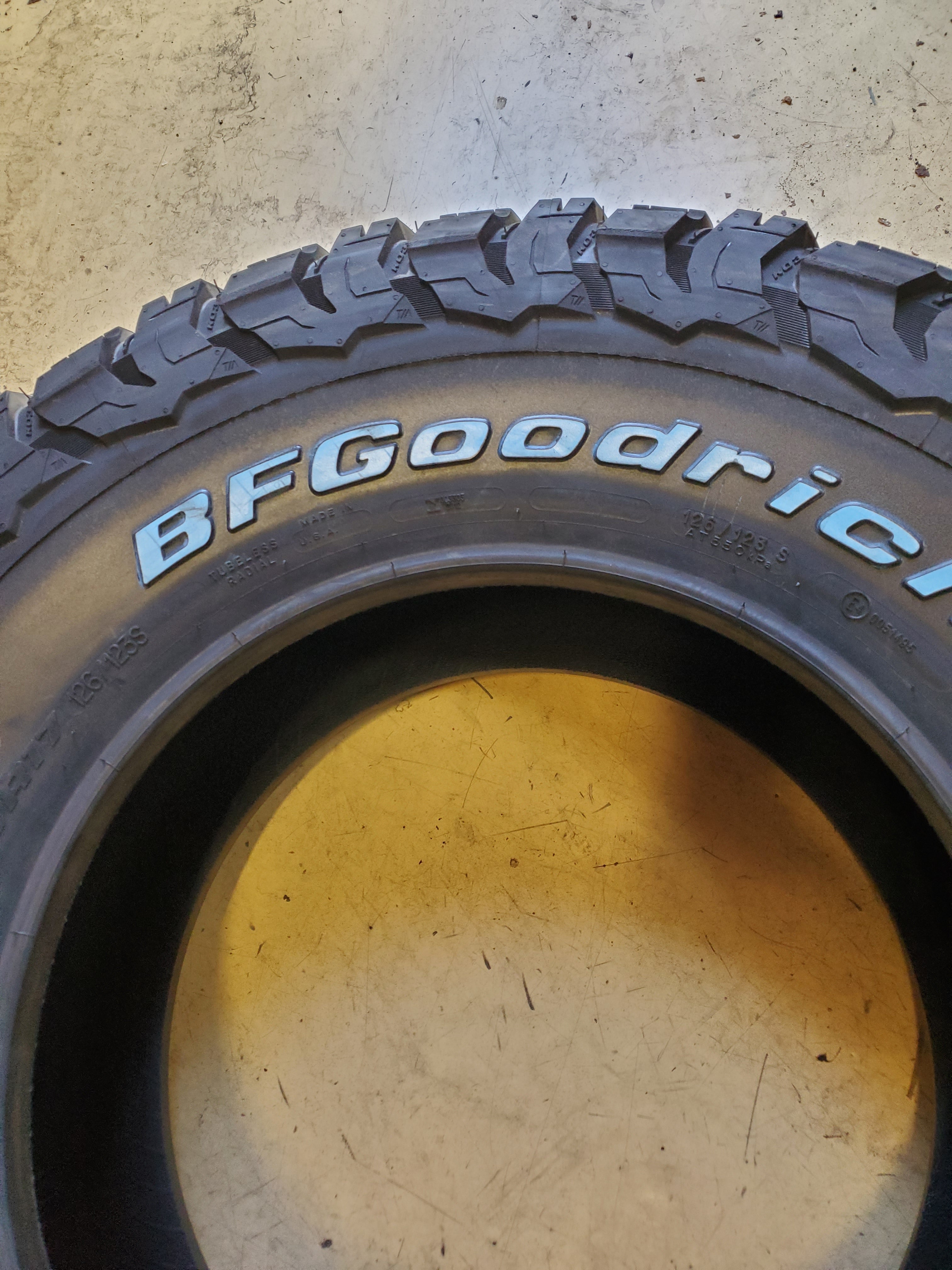 (KSL only) BFGOODRICH ALL-TERRAIN T/A KO3 RWL LT 285 70 17 126/123S 10PLY TIRE 19795