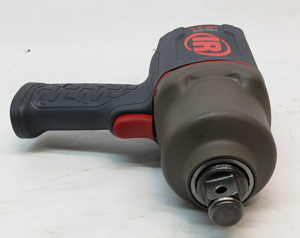 INGERSOLL RAND 3/4-INCH-DRIVE AIR IMPACT WRENCH WITH QUIET PISTOL-GRIP DESIGN 2146Q1MAX