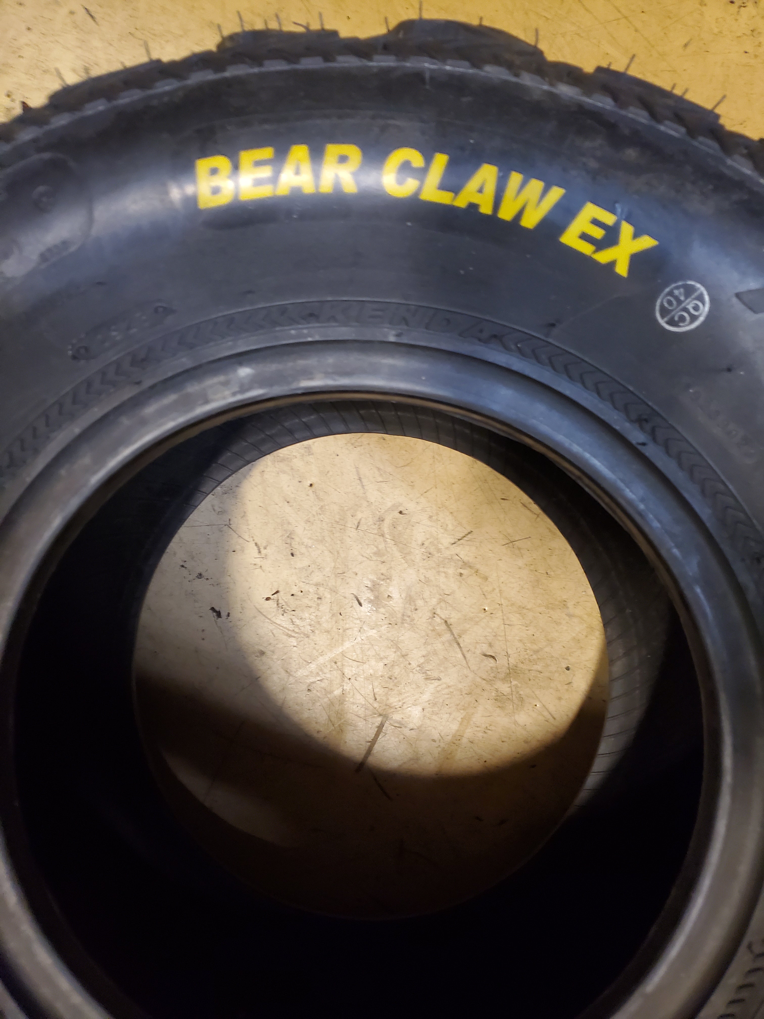 NOS KENDA BEAR CLAW EX BSW AT 24 11 10 6PLY ATV/UTV TIRE 230I2091