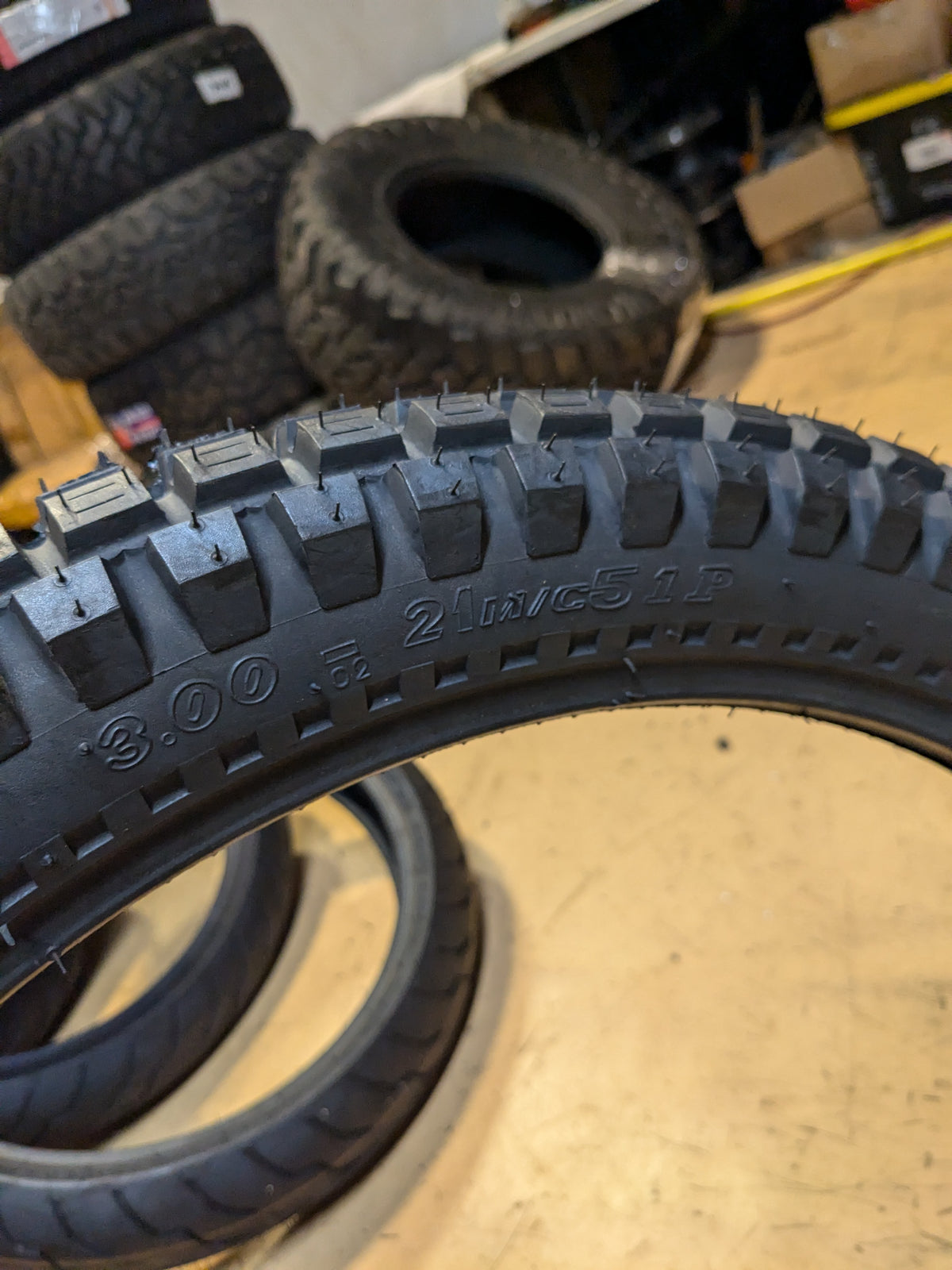 SHINKO SR241 TRAIL 3.00 21 51P FRONT/REAR MOTORCYCLE TIRE 87-4448