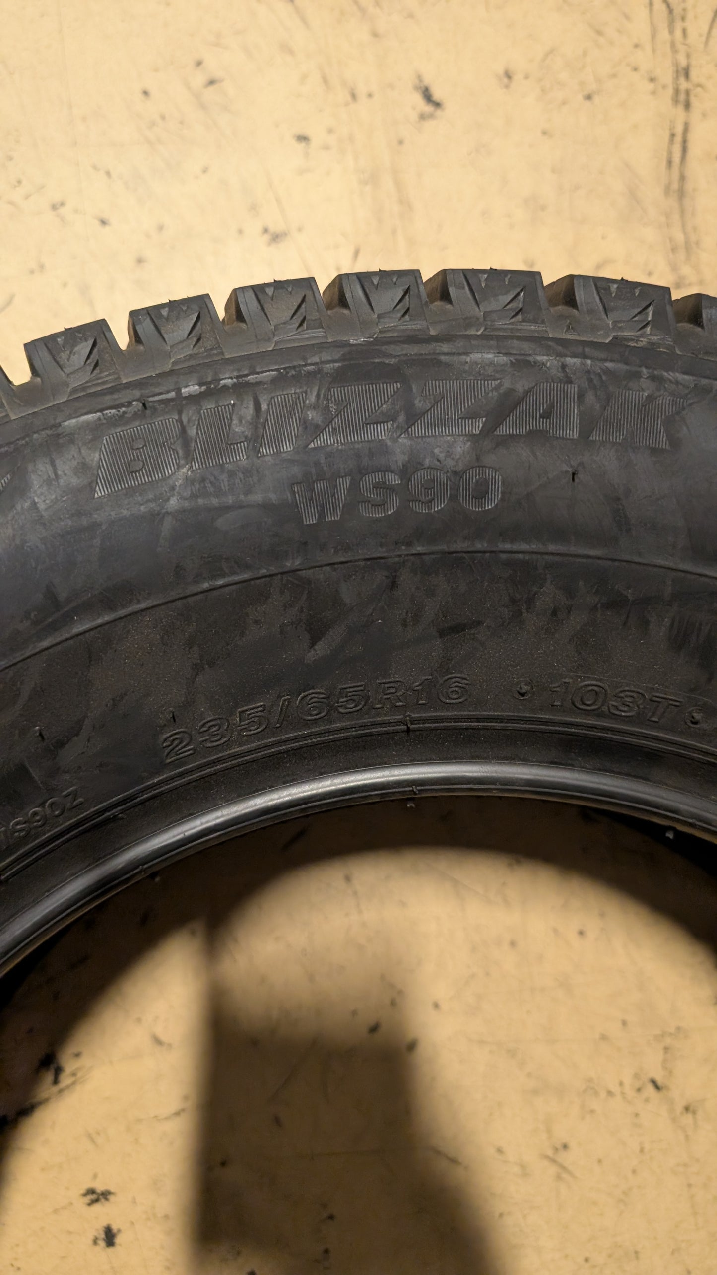 2 BRIDGESTONE BLIZZAK WS90 BSW P 235 65 16 103T WINTER TIRE 001181