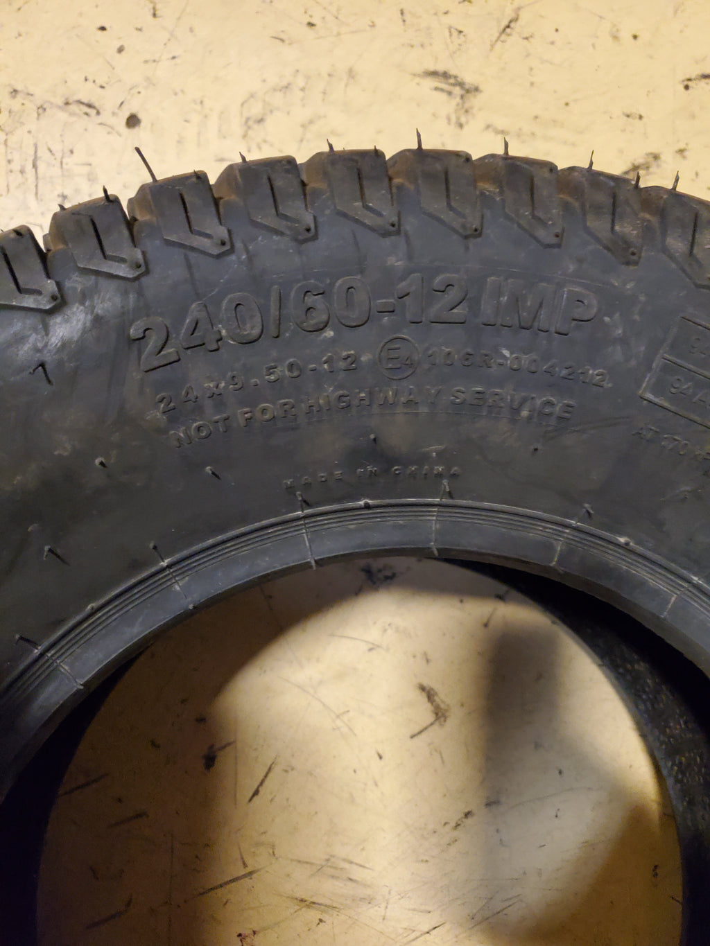 CARLISLE TURF MASTER BSW 24 9.5 12 4PLY LAWN TIRE 511434