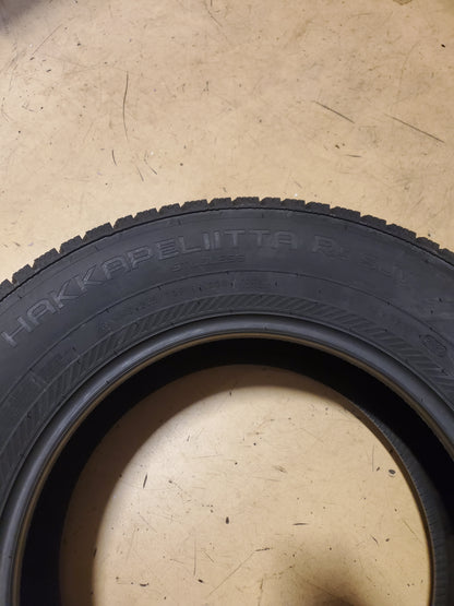 NOKIAN HAKKAPELIITTA R5 SUV BSW P 215 70 16 100R WINTER TIRE T432196