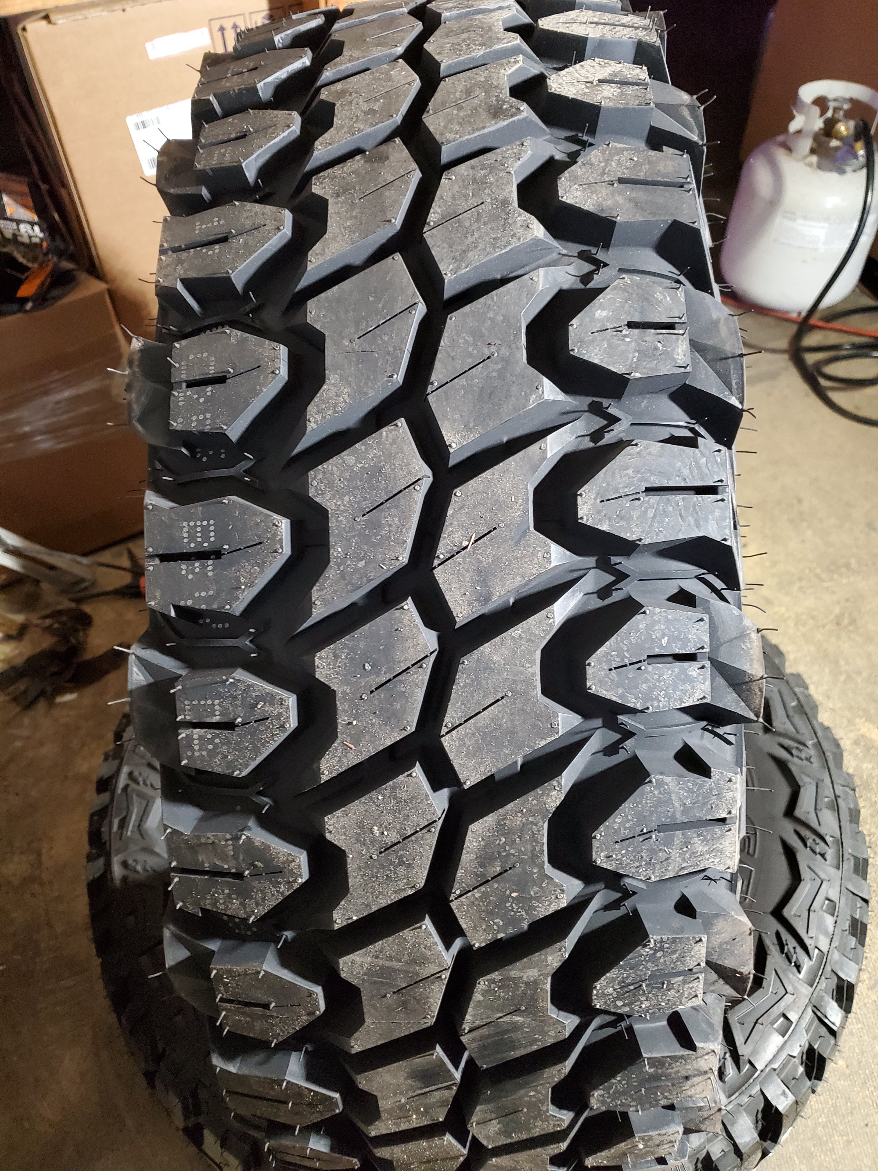 GLADIATOR X COMP M/T BSW LT 285 75 17 128/125P 10PLY MUD TERRAIN TIRE 1932267583