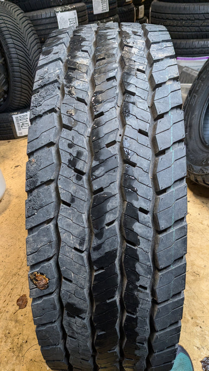 HANKOOK SMART FLEX DH35 BSW LT 245 70 19.5 136/134M 14PLY DRIVE TIRE 3003716