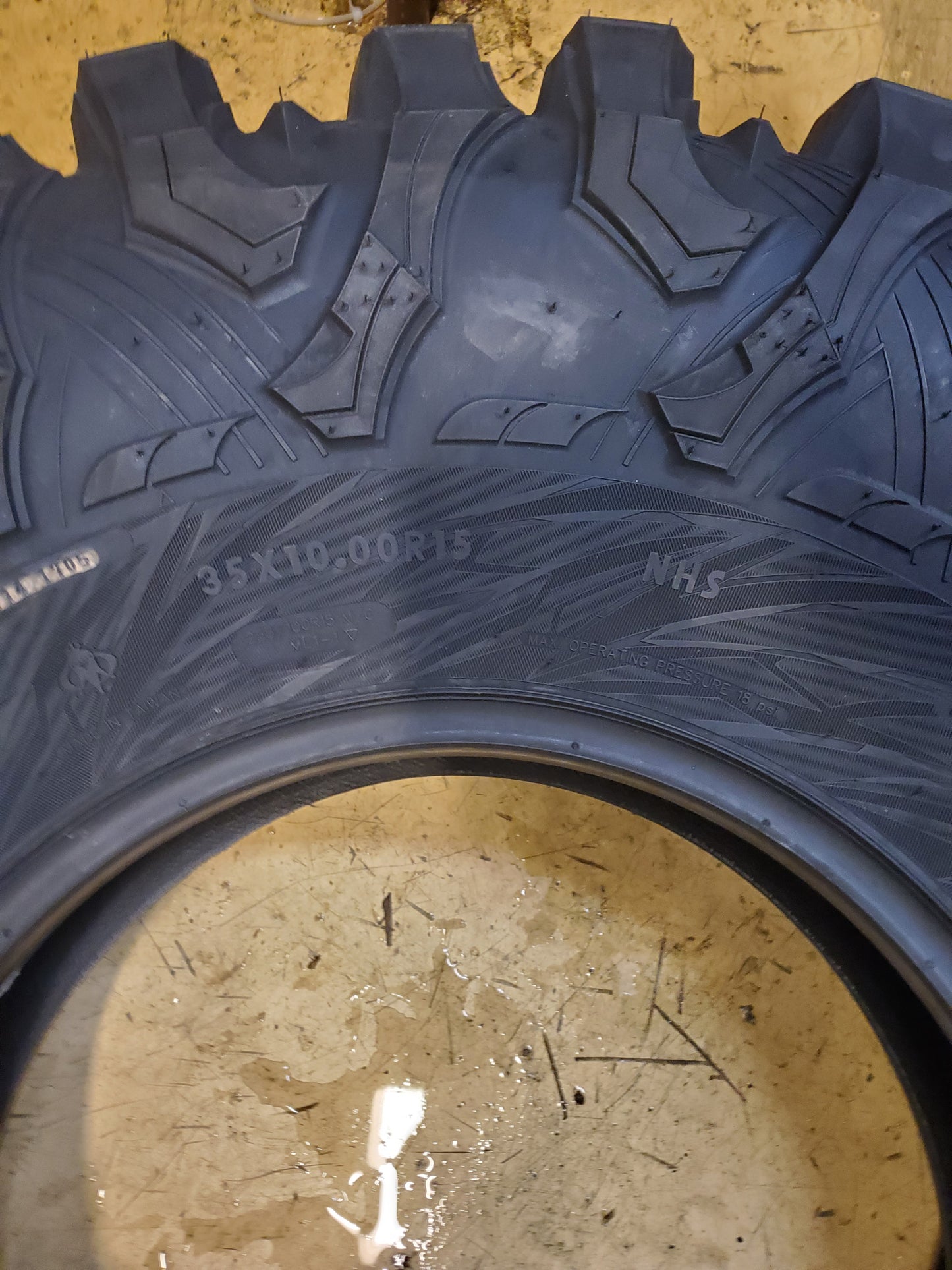 (Todo) 4 MAXXIS ML1 CARNIVORE BSW LT 35 10 15 NHS 8PLY ATV/UTV TIRE TM00306200