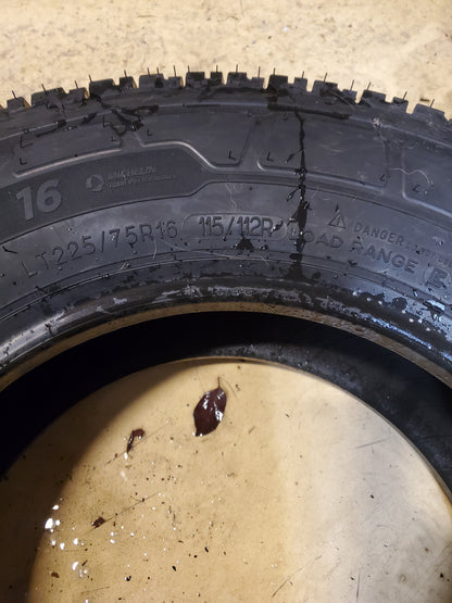 MICHELIN AGILIS CROSSCLIMATE 2 LT 225 75 16 115/112R 10PLY ALL WEATHER TIRE 84328