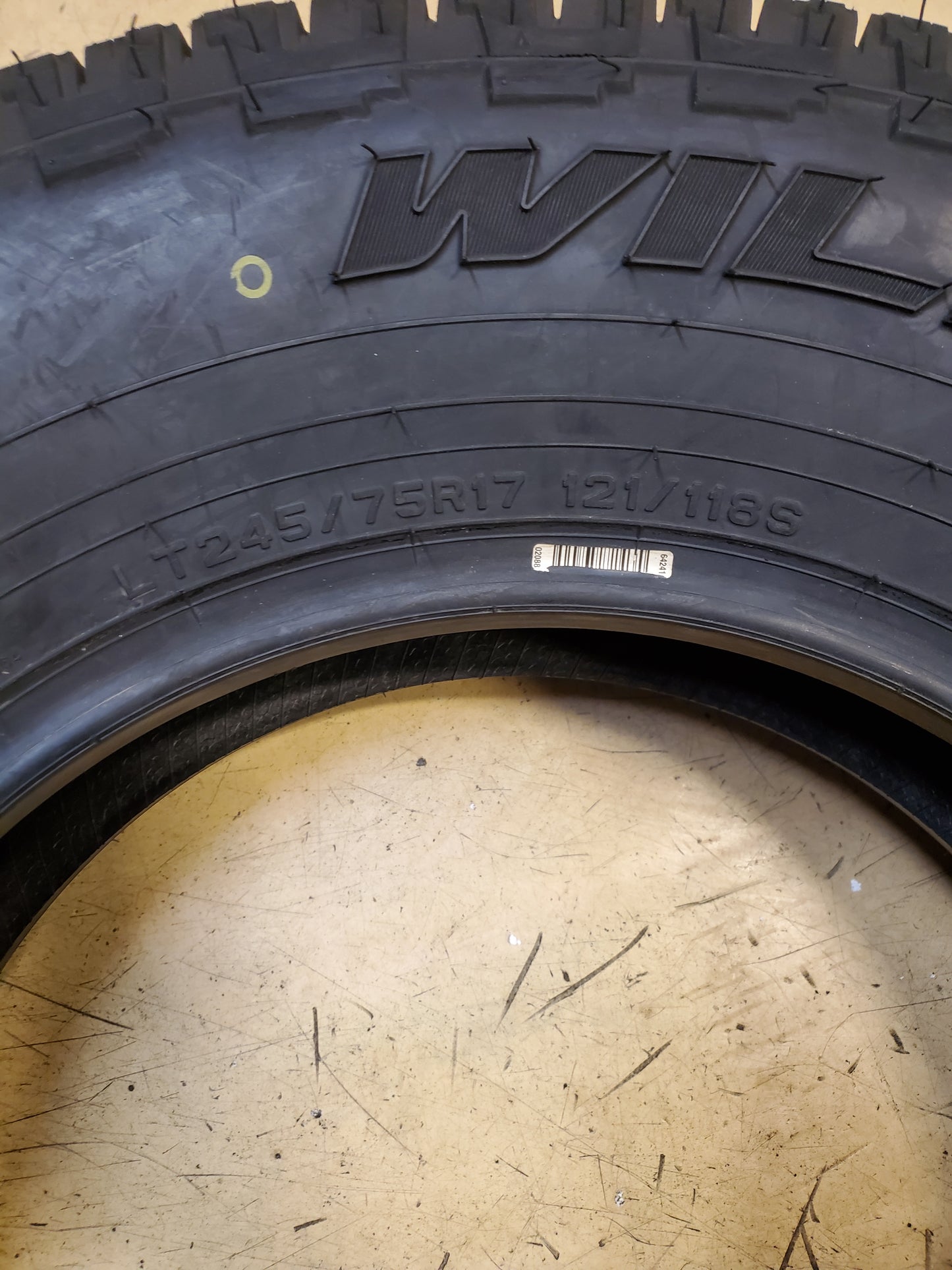 NOS FALKEN WILDPEAK H/T02 BSW LT 245 75 17 121/118S 10PLY ALL SEASON TIRE 28820711