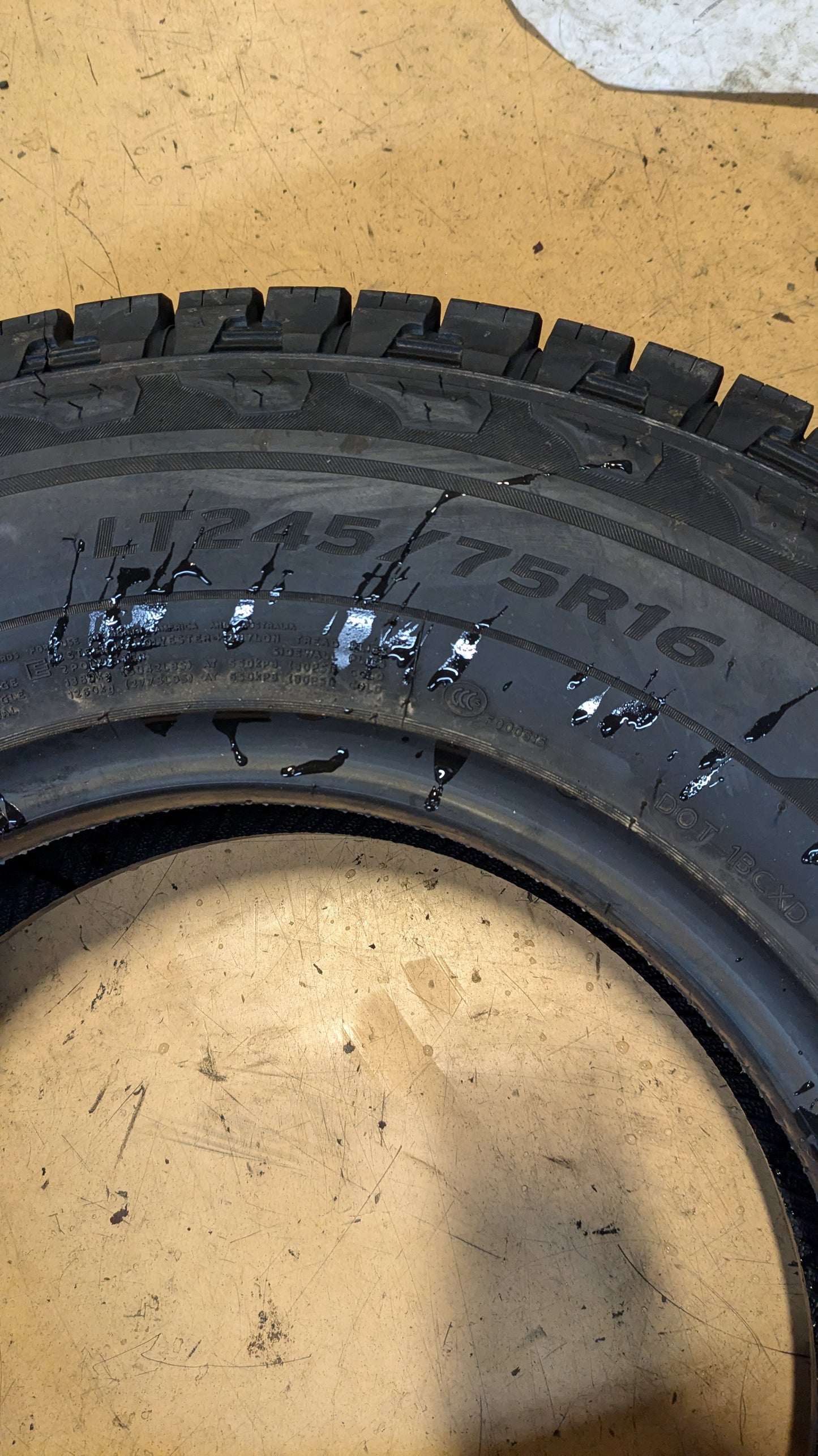 LAUFENN X FIT AT BSW LT 245 75 16 120/116S 10PLY ALL TERRAIN TIRE 2020171