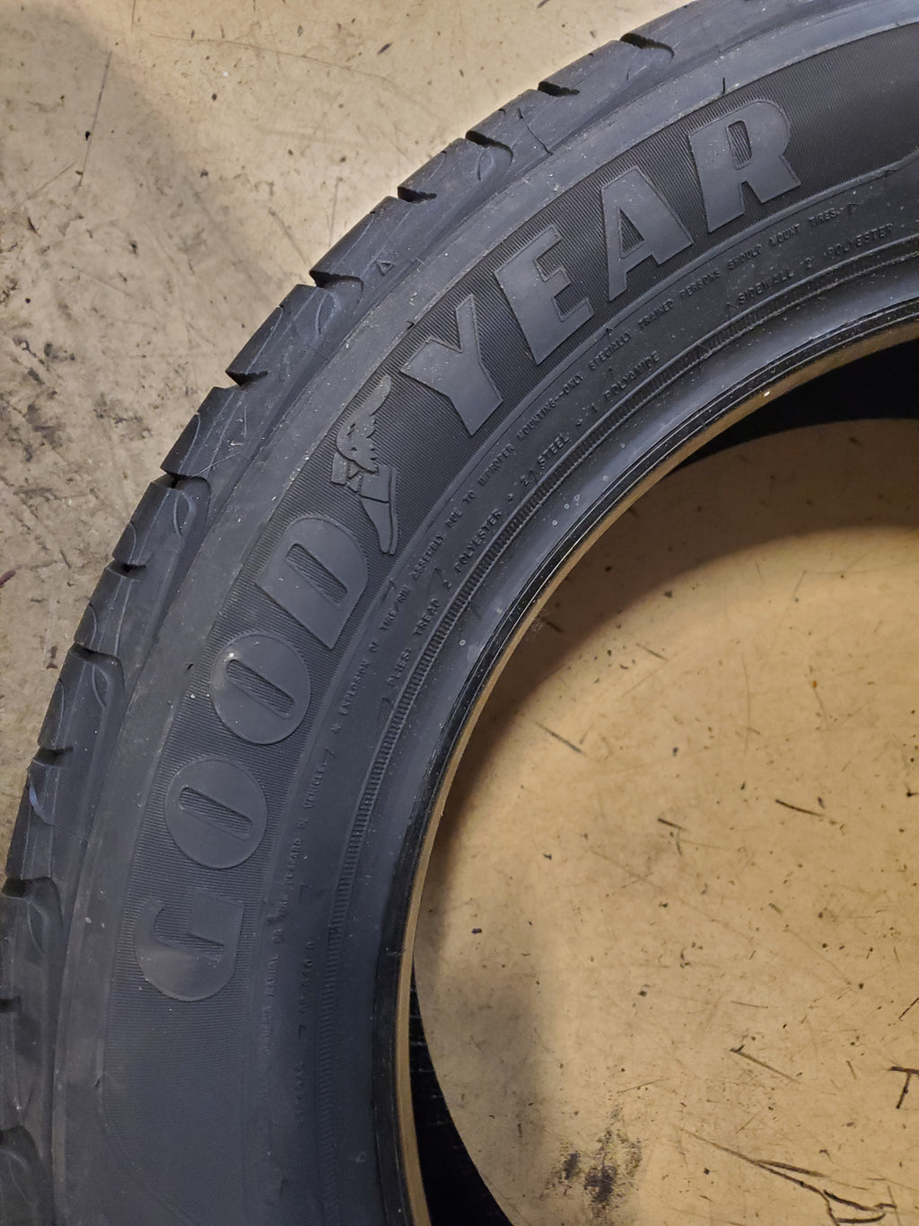 GOODYEAR ASSURANCE COMFORTDRIVE P 235 55 19 101V ALL SEASON TIRE 413965582