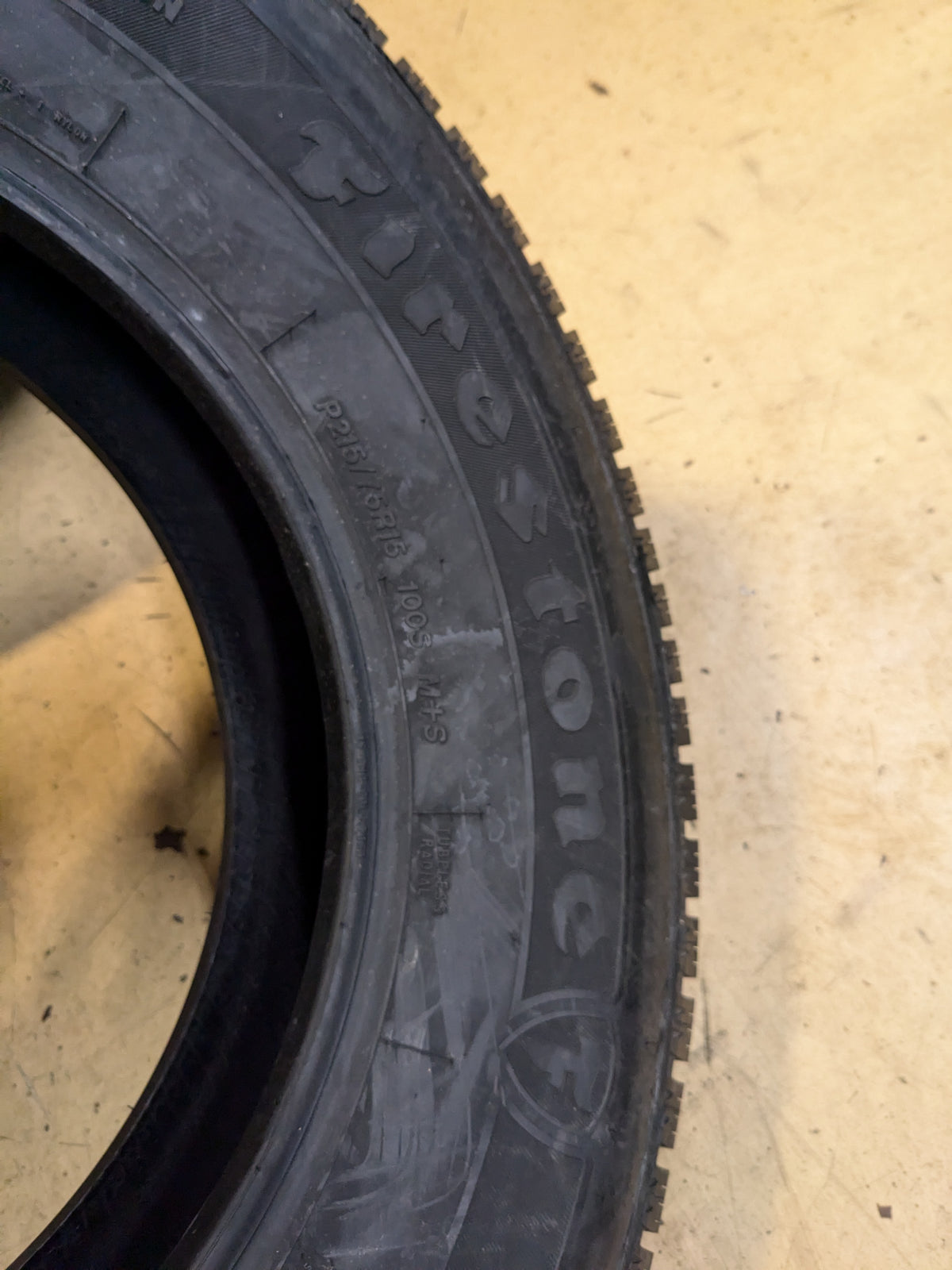 FIRESTONE WINTERFORCE 2 UV P 215 75 15 100S SL SNOW WINTER TIRE 148368