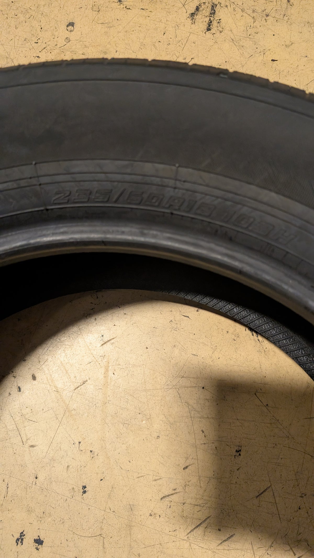 2 YOKOHAMA GEOLANDAR X-CV G99A BSW P 235 60 18 103H ALL SEASON TIRE 110193374