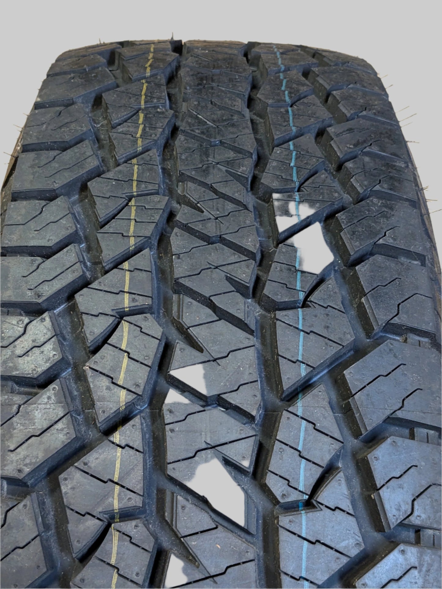 HANKOOK DYNAPRO AT2 WL LT 275 70 17 121/118S LRE 10 PLY ALL TERRAIN TIRE 2021650