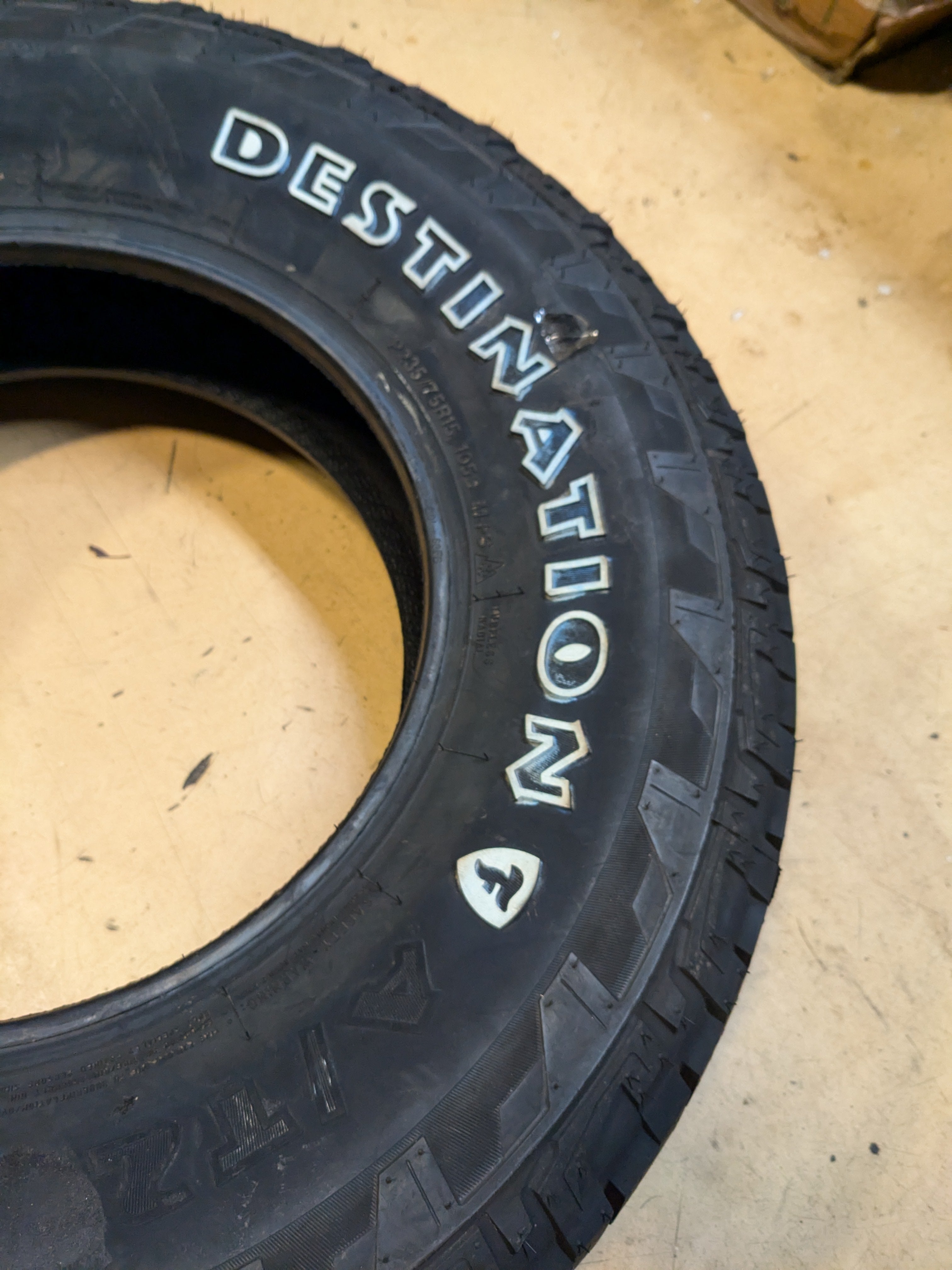 FIRESTONE DESTINATION A/T2 RWL P 235 75 15 105S SL ALL TERRAIN TIRE 014043