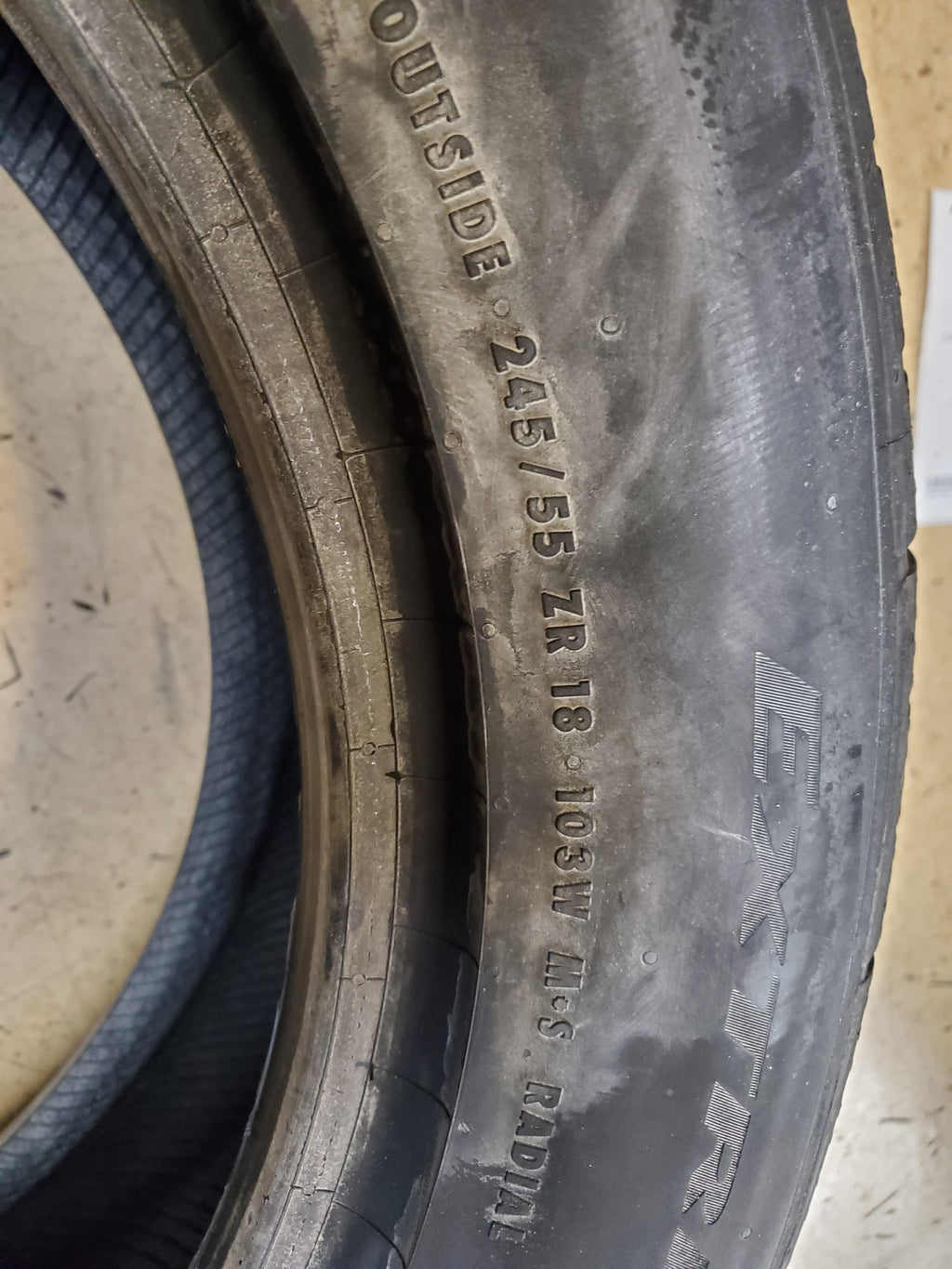 CONTINENTAL EXTREMECONTACT DWS 6 PLUS BSW P 245 55 18 103W  UHP TIRE 15573100000