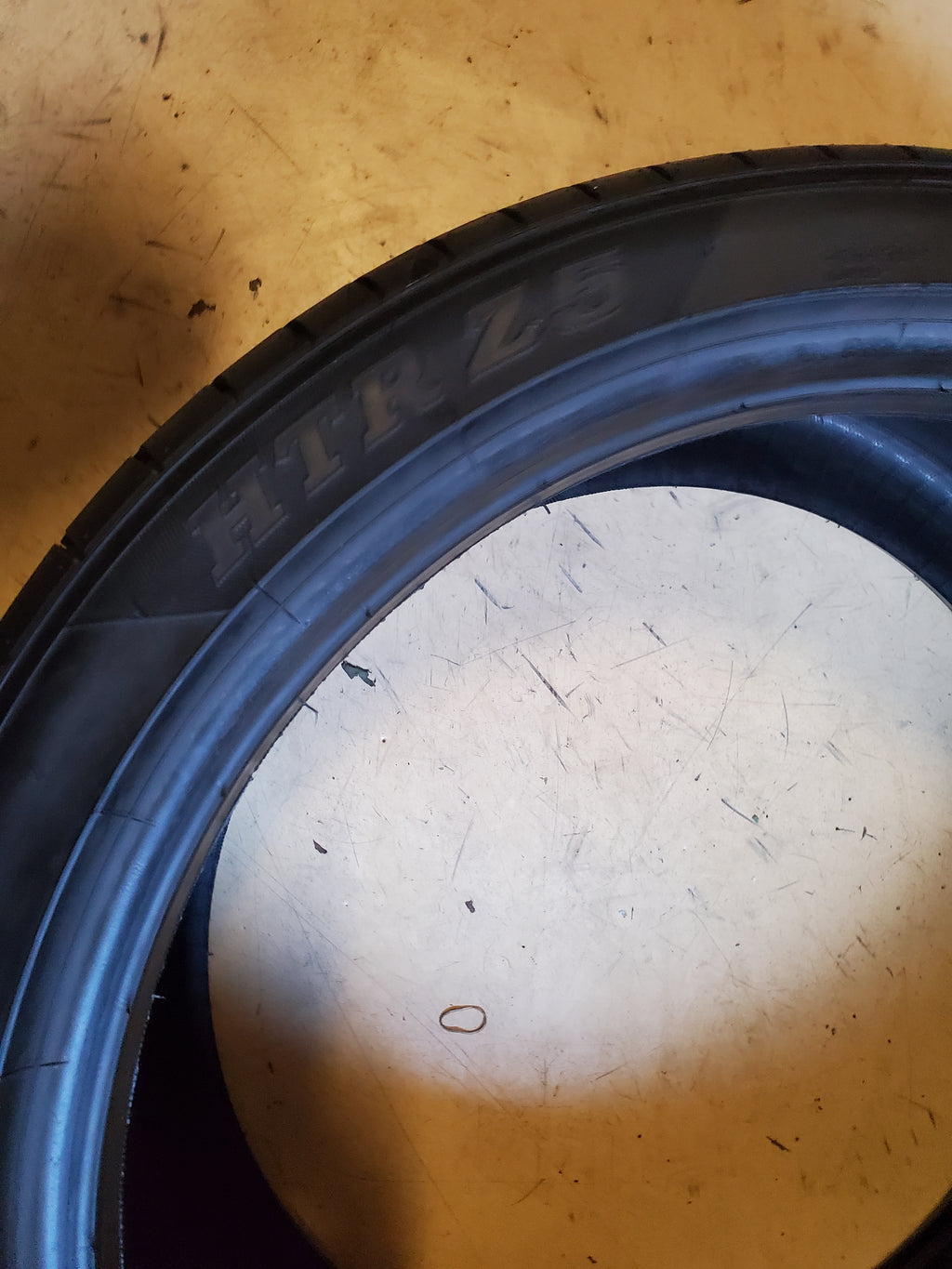 USED 9/32” SUMITOMO HTRZ5 BSW P 265 35 19 98Y XL PERFORMANCE TIRE HTR64