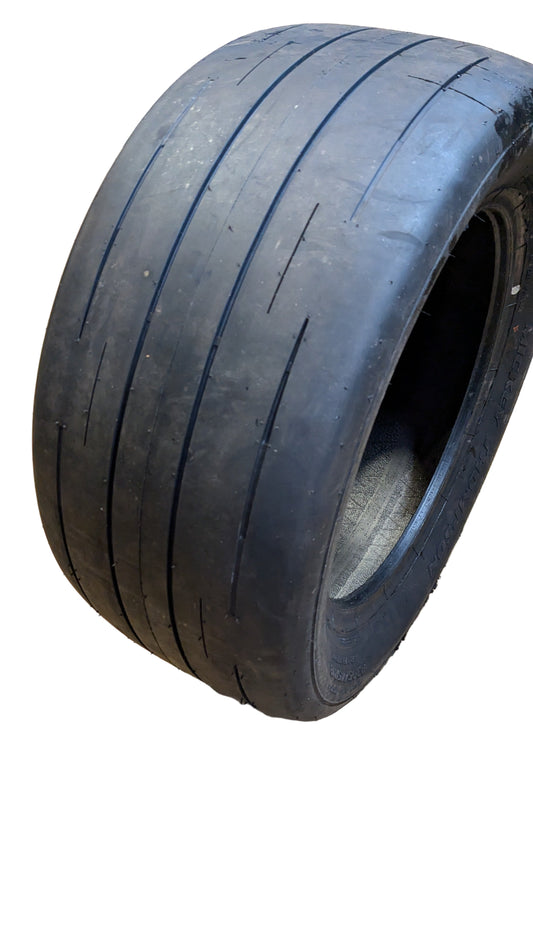 MICKEY THOMPSON E T STREET R  BSW P 305 45 18 (R2) HIGH PERFORMANCE TIRE 255594