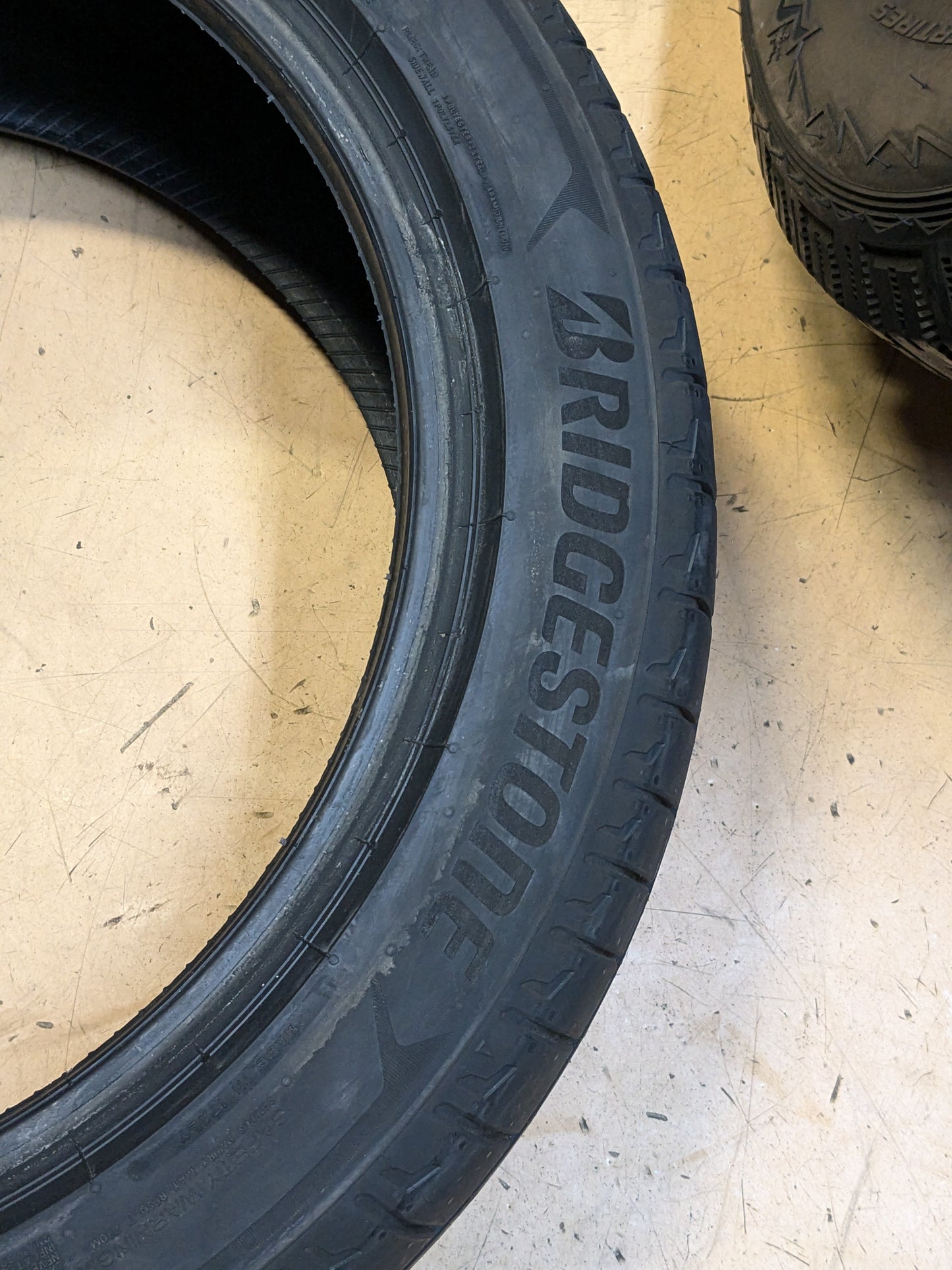 2 BRIDGESTONE POTENZA SPORT P 245 45 19 102Y SL PERFORMANCE SUMMER TIRES 008120