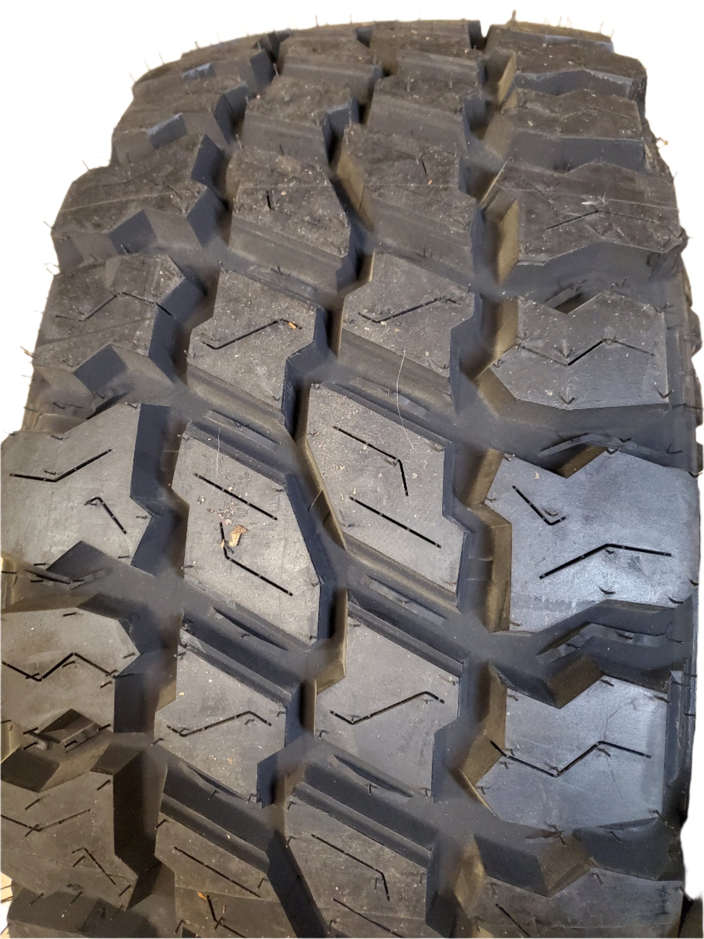 DIMENSION COMP MTX BSW LT 33 12.5 20 119Q 12PLY MUD TIRE 1192410334