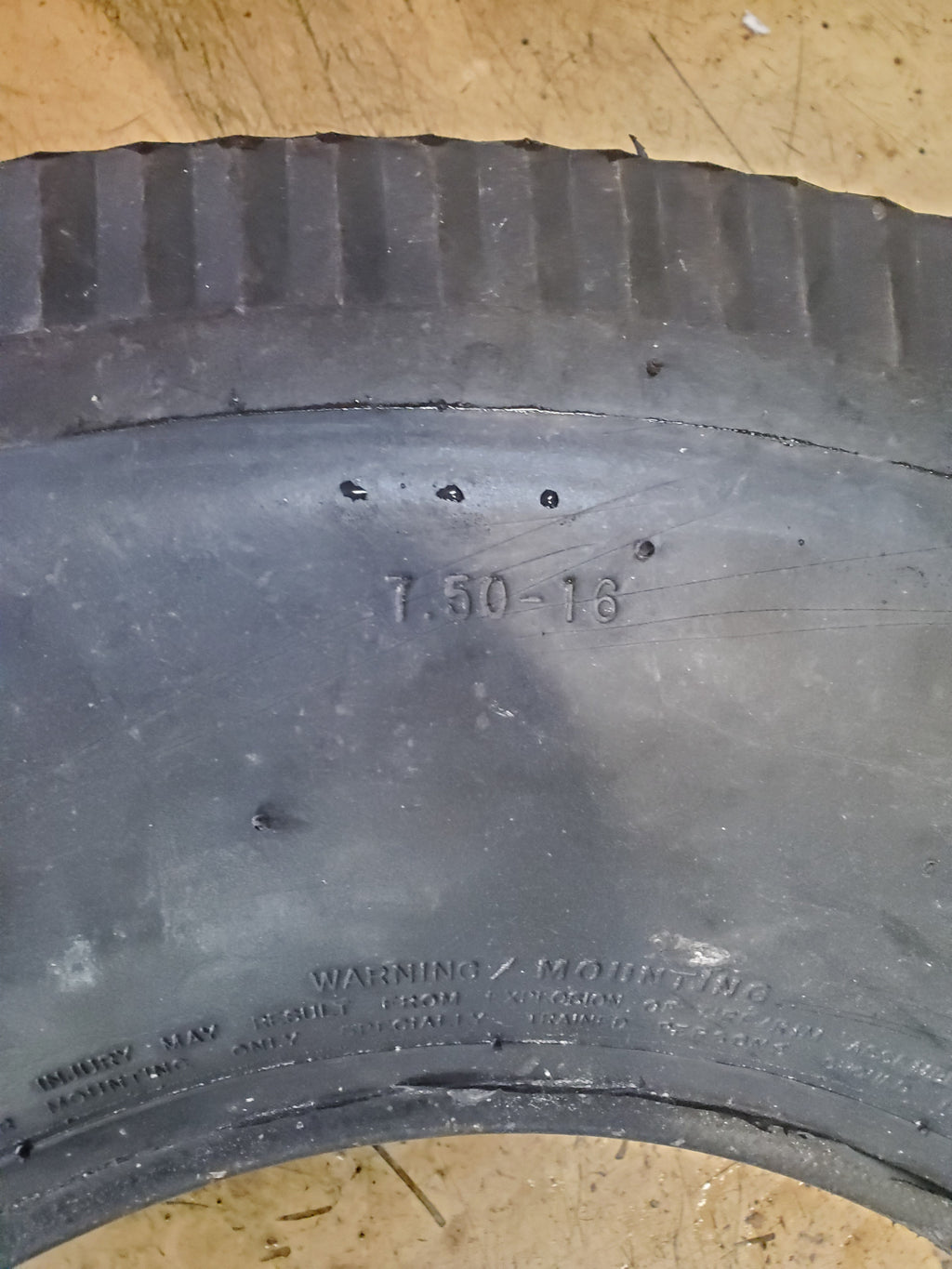 FIRESTONE GUM DIPPED WW 7.50-16 8PLY VINTAGE COKER TIRE 682310