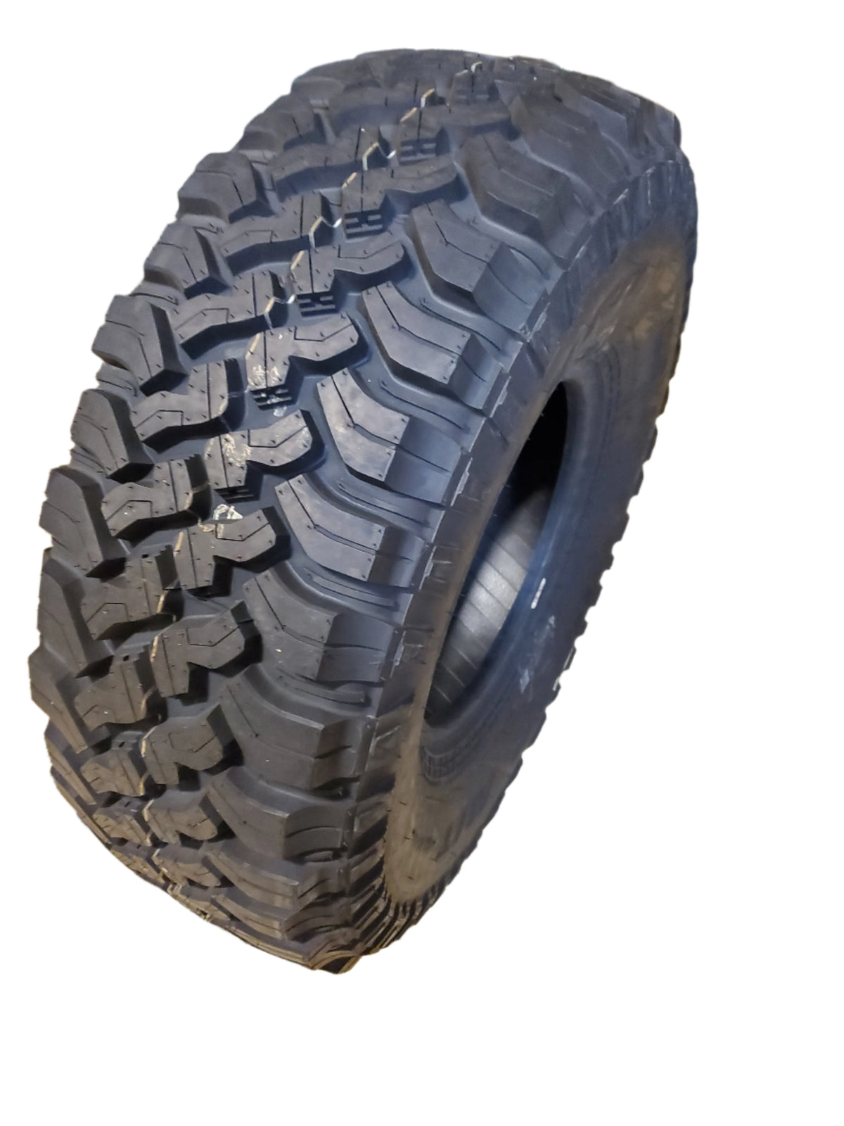FALKEN WILDPEAK M/T MT01 BSW LT 35 12.5 15 113Q MUD TIRE 28516920