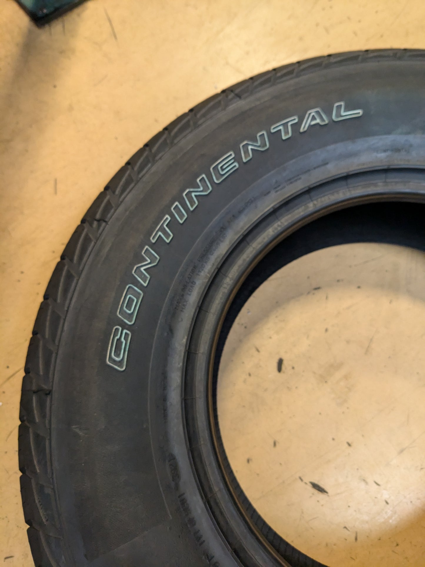 CONTINENTAL SURECONTACT LX P 265 70 16 112T XL ALL SEASON TIRE 15504750000