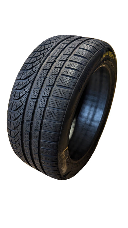 PIRELLI P ZERO WINTER MERCEDES BSW P 255 45 19 104V WINTER TIRE 3033700