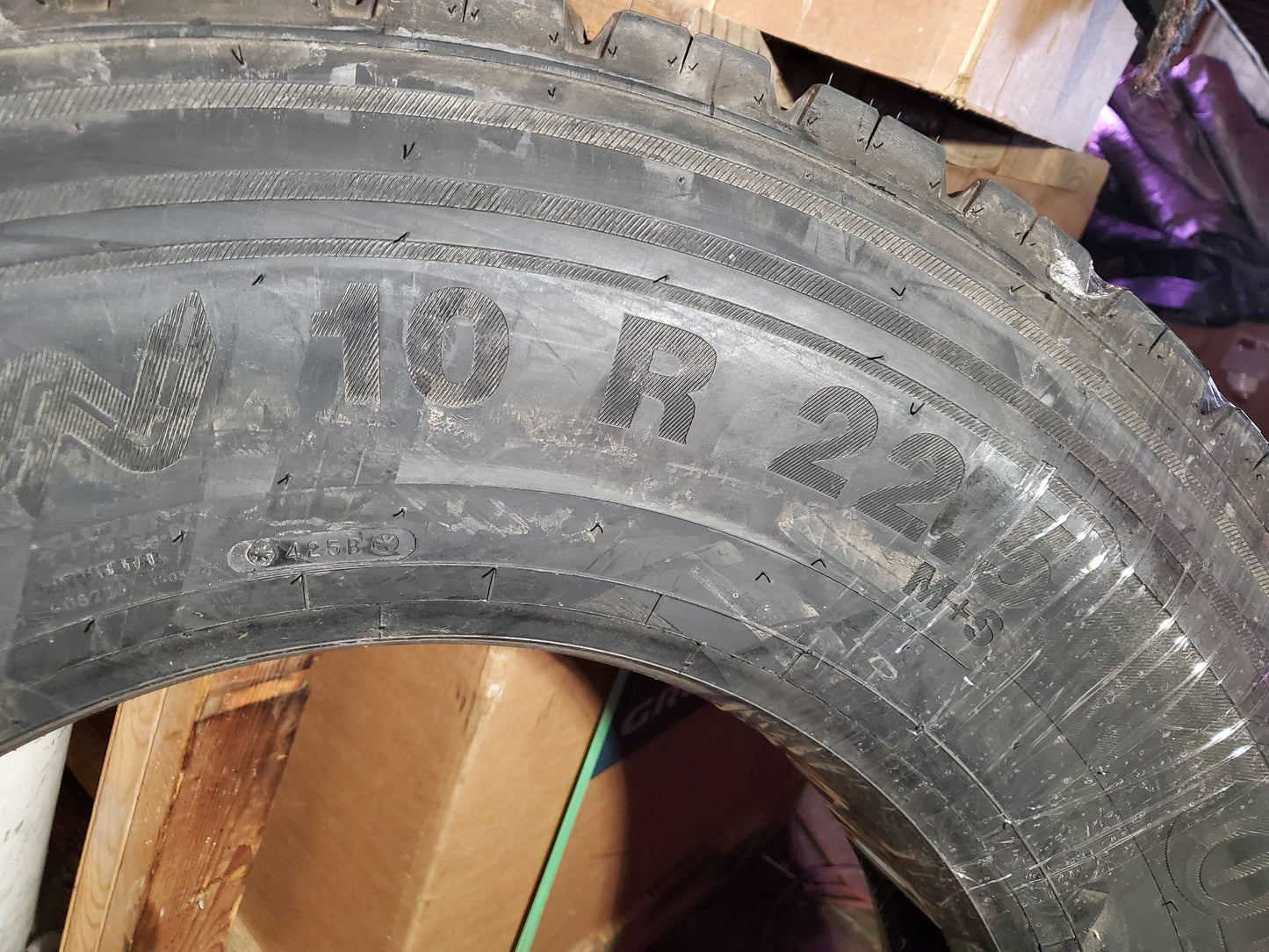 RETREAD HDR2+ BSW LT 10 22.5 141/139L 14PLY DRIVE TIRE 05224330000