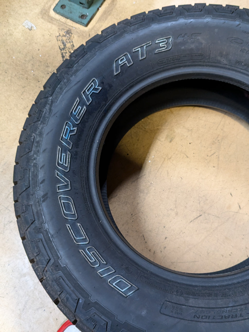 COOPER DISCOVERER AT3 4S RWL P 265 70 17 115T SL ALL TERRAIN TIRE 90000032694