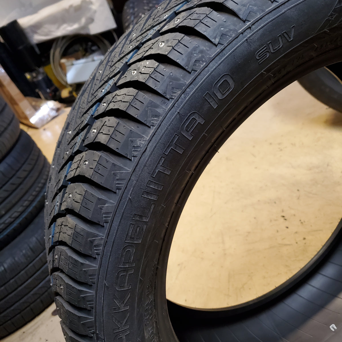 2 NOKIAN HAKKAPELIITTA 10 SUV STUDDED P 235 50 19 103T XL SNOW WINTER TIRES TS32497