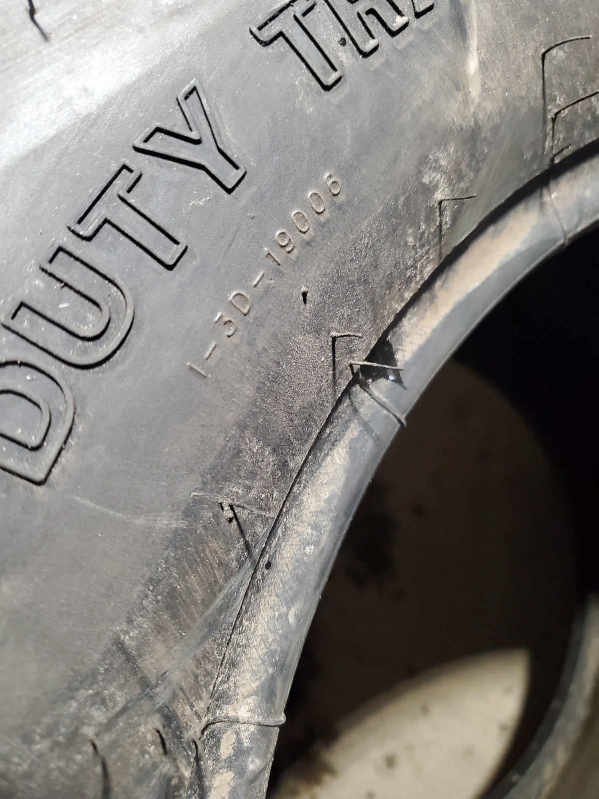 ADVANCE I3D BSW  31 15.5 15 12PLY INDUSTRIAL TIRE 59010G