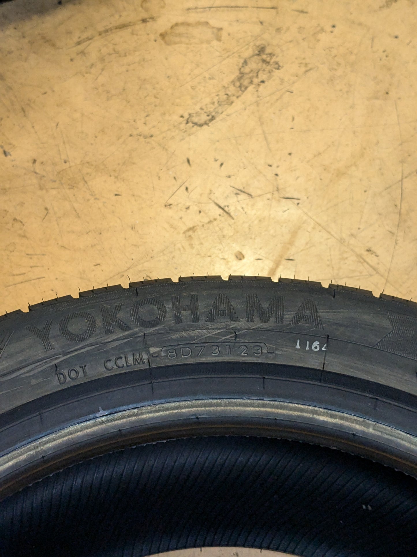 YOKOHAMA AVID ASCEND LX P 215 55 17 94V SL ALL SEASON TIRE 110132823