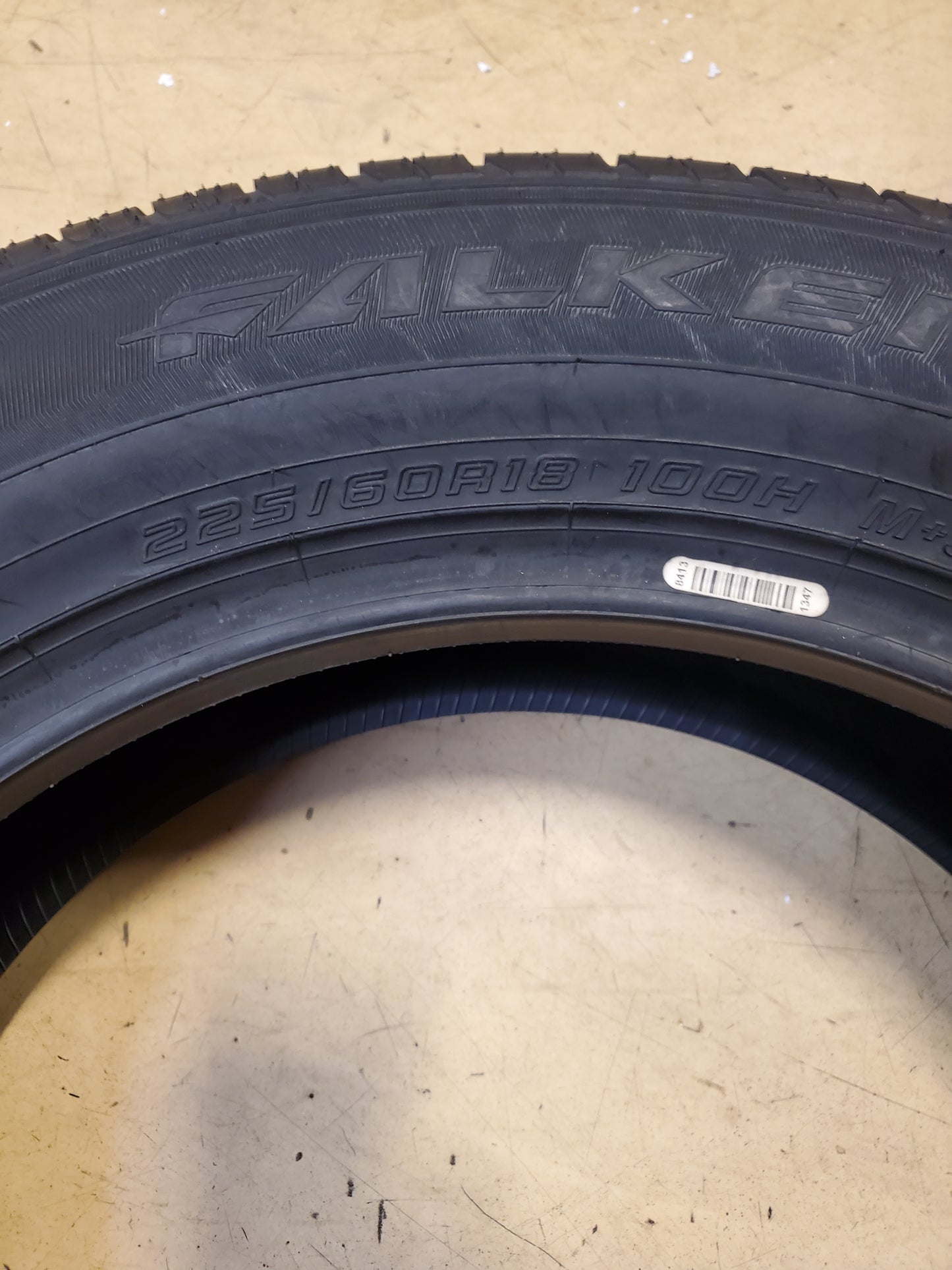 NOS FALKEN ZIEX ZE001 A/S BSW P 225 60 18 100H ALL SEASON TIRE 59000700