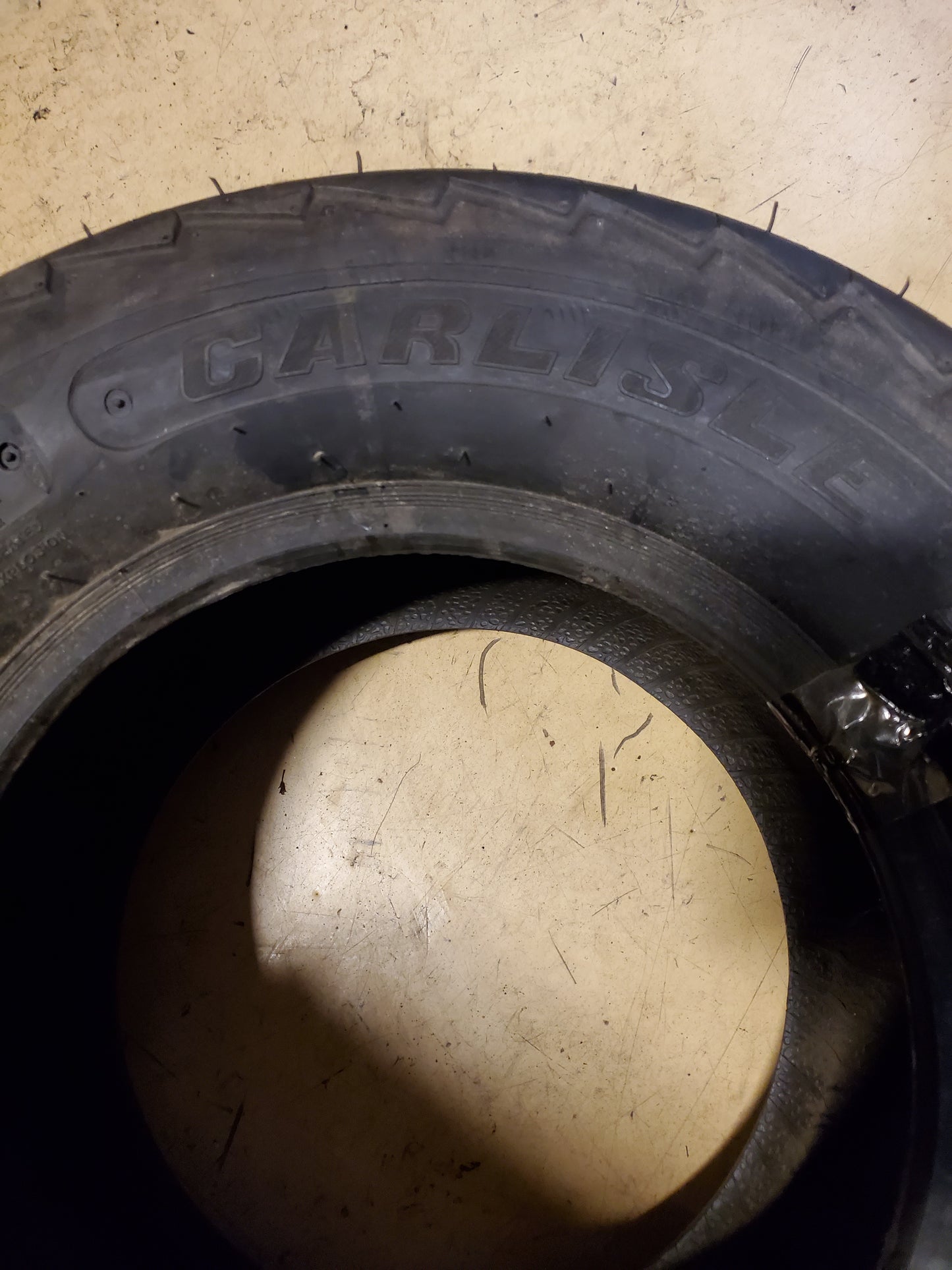 NOS CARLISLE INDUSTRIAL TRAX BSW  23 10.5 12 4PLY LAWN TIRE 599045