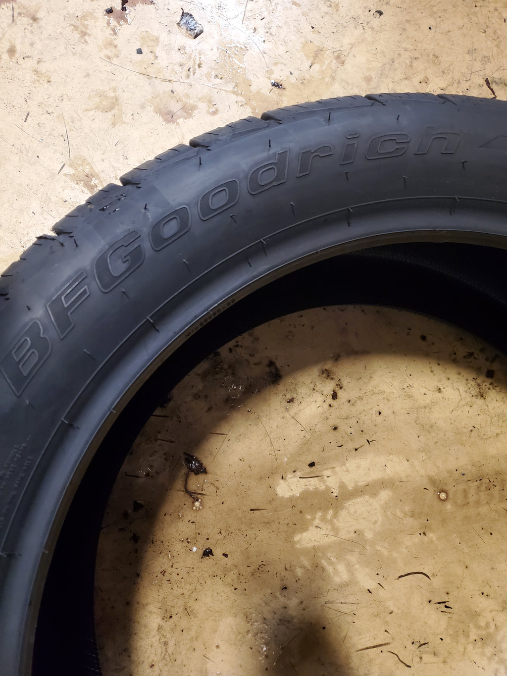 2 BFGOODRICH ADVANTAGE CONTROL HT BSW P 285 45 22 114H XL ALL SEASON TIRE 27744