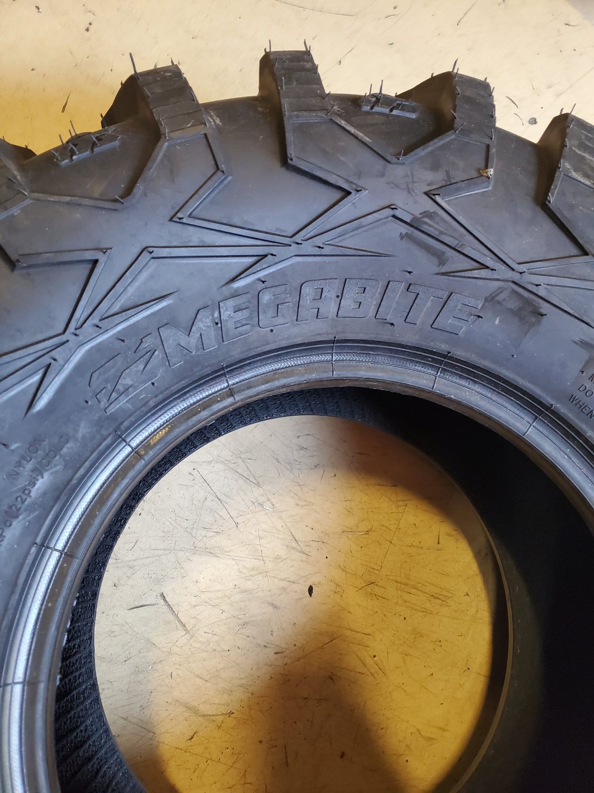 TUSK MEGABITE BSW  27 10 12 71M 8PLY ATV/UTV TIRE TM271012
