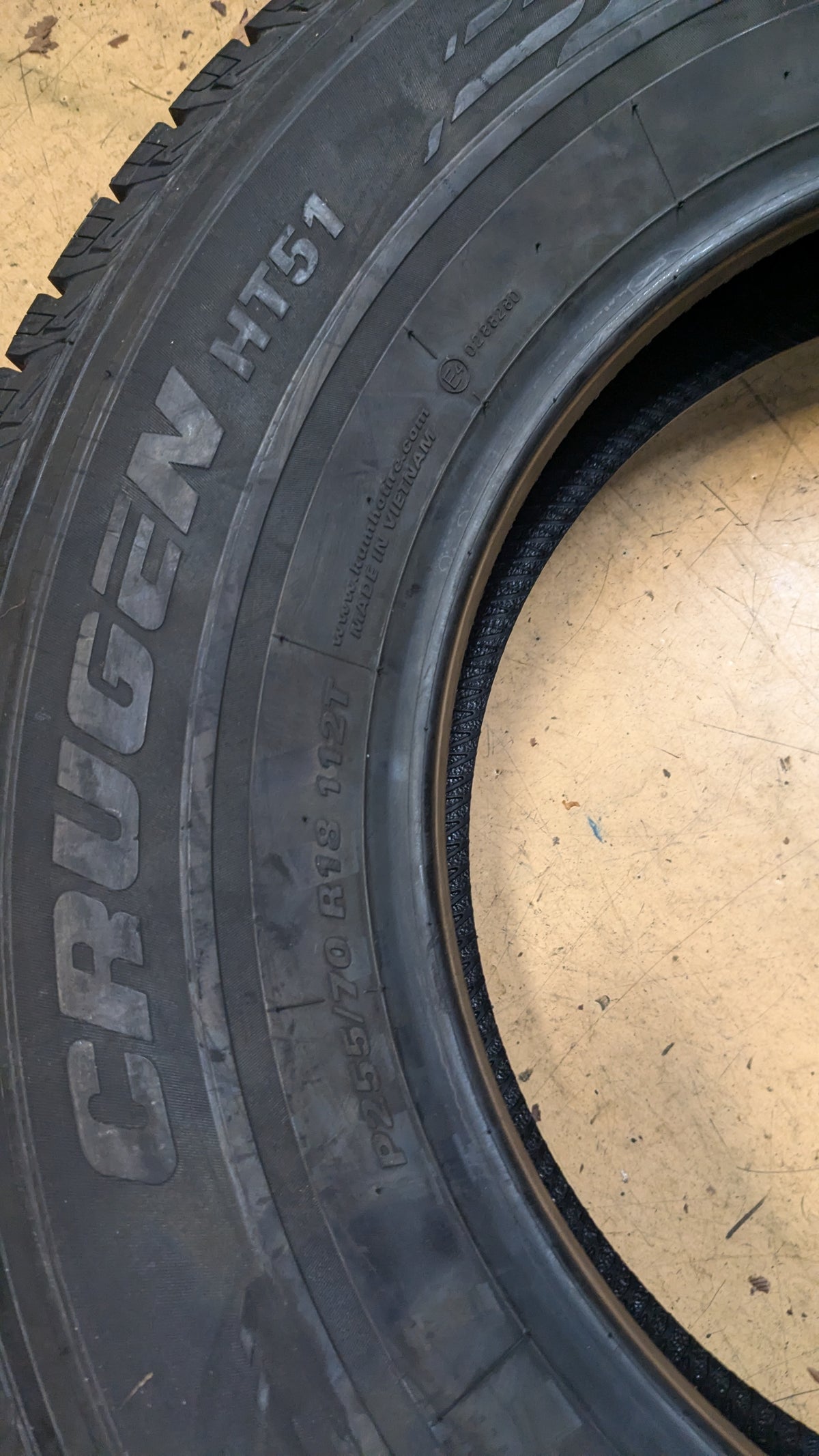 KUMHO CRUGEN HT51 BSW P 255 70 18 112T ALL WEATHER TIRE 2205783