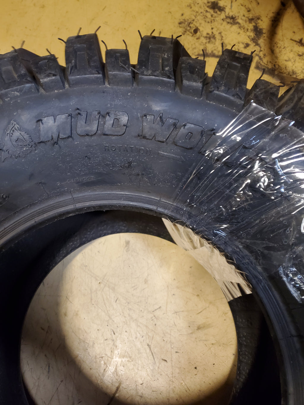 NOS CARLISLE MUD WOLF BSW AT 27 12 12 6PLY ATV/UTV TIRE 537130
