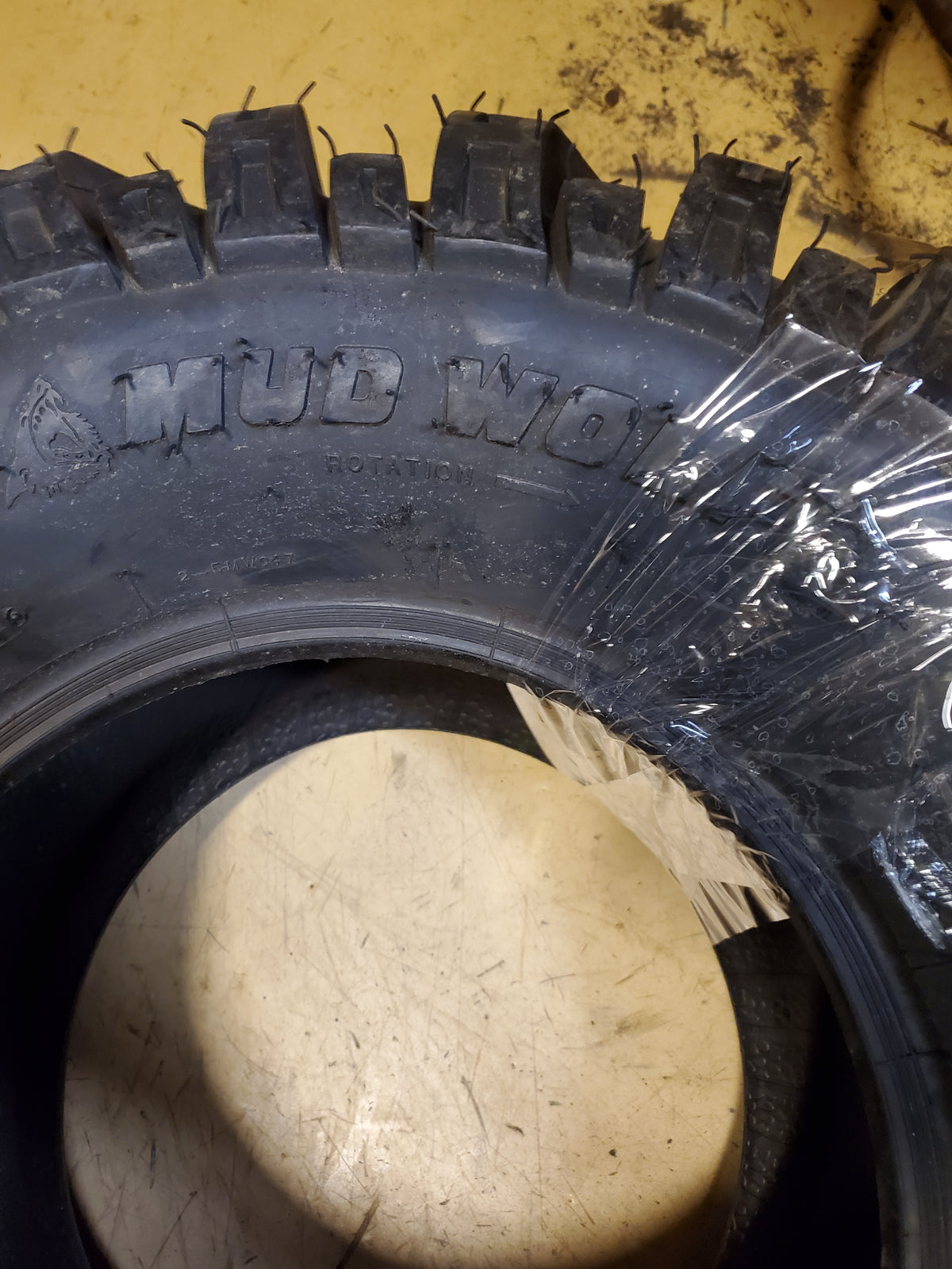 NOS CARLISLE MUD WOLF BSW AT 27 12 12 6PLY ATV/UTV TIRE 537130