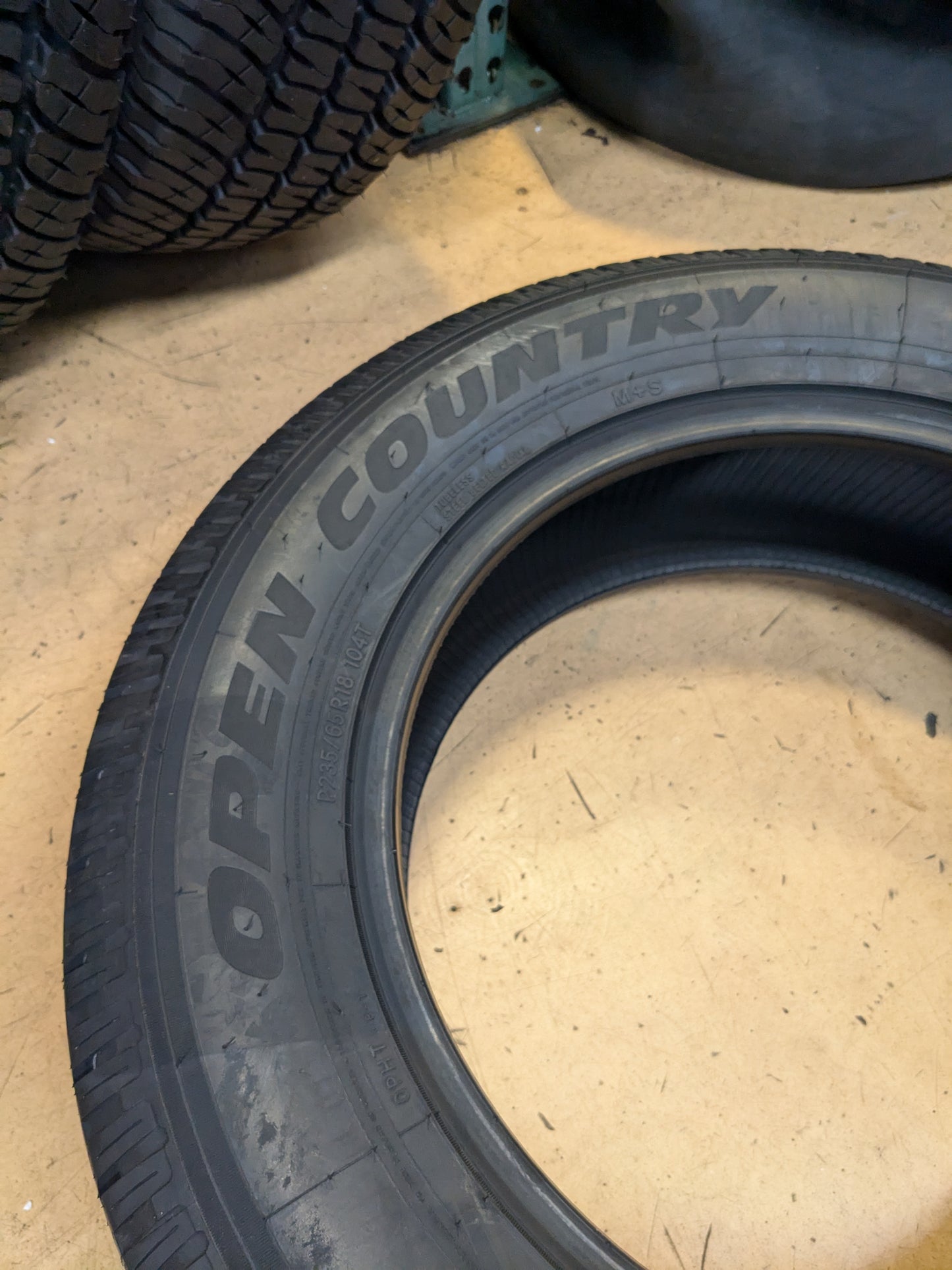 NOS TOYO  OPEN COUNTRY H/T BSW P 235 65 18 104T SL ALL SEASON TIRE 36240