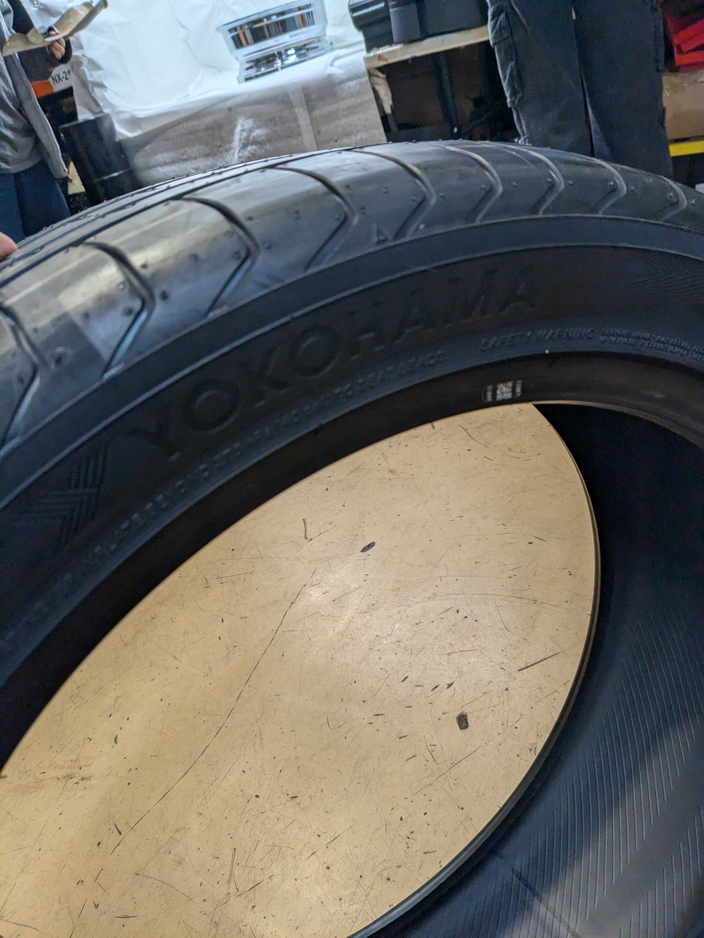 YOKOHAMA ADVAN SPORT V105 BMW 245 45 20 103Y XL SUMMER TIRE 110133805
