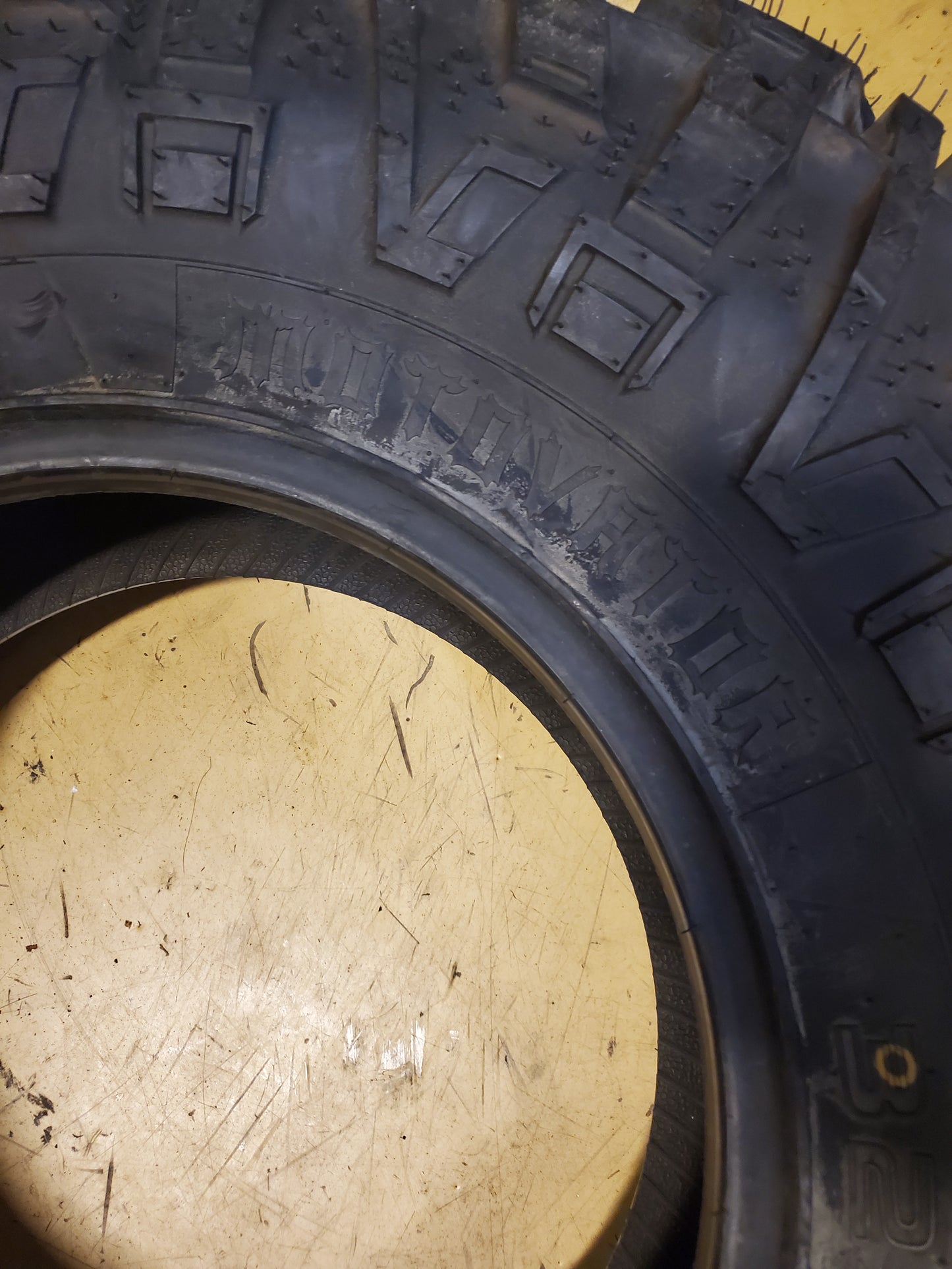 NOS EFX MOTOVATOR BSW 32 9.5 15 80G 8PLY ATV/UTV TIRE MSMV329515