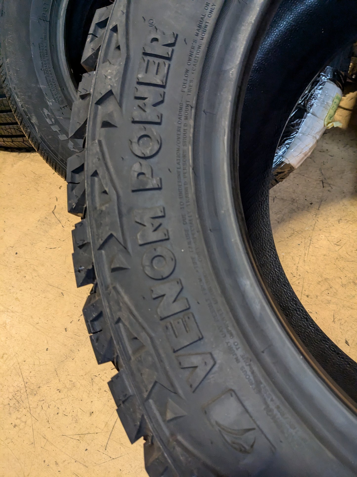VENOM POWER TERRA HUNTER XT BSW LT 33 12.5 20 114R E RUGGED TERRAIN TIRE TVPXT04