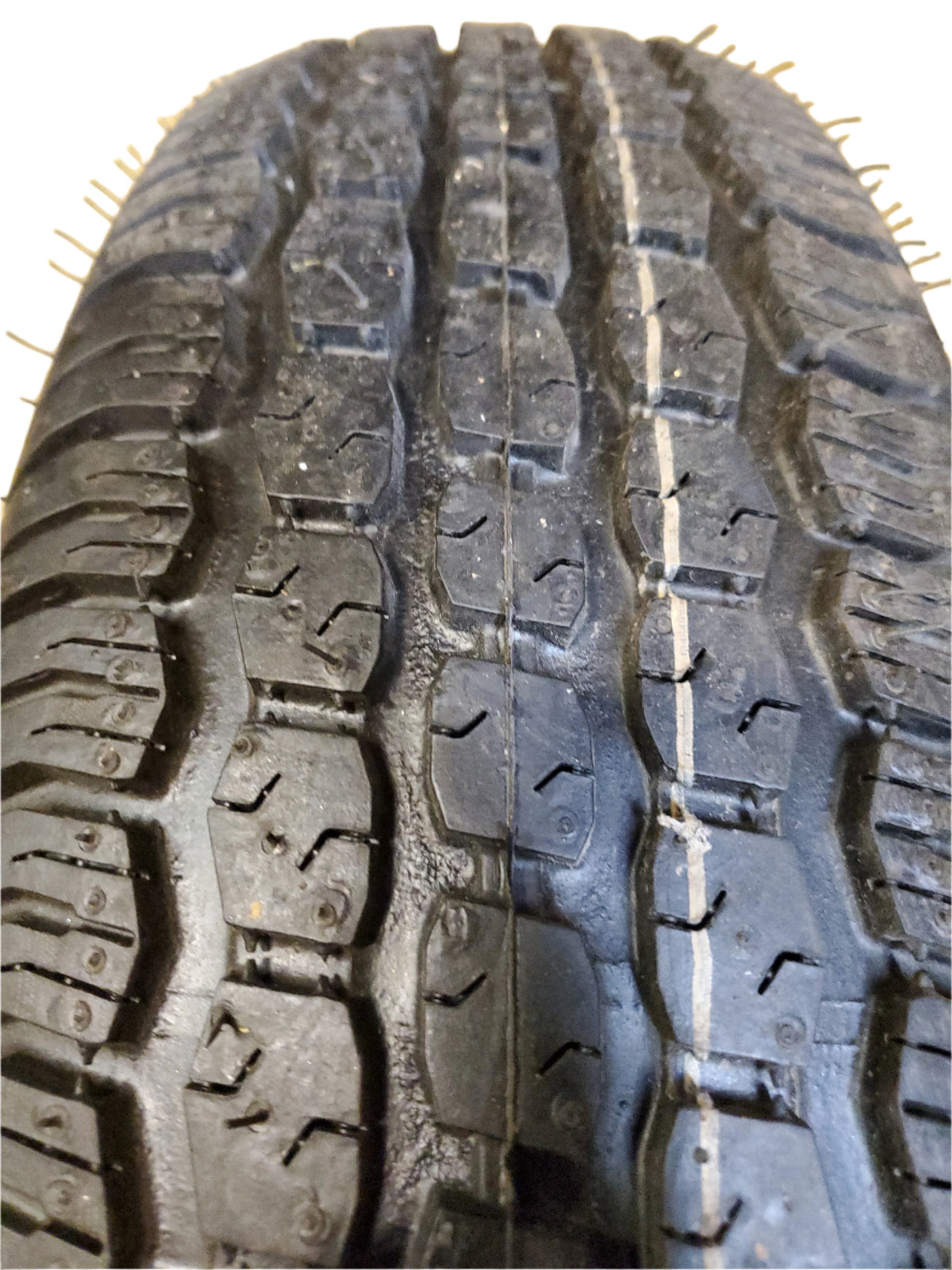2 TORNEL CLASSIC NWW P 235 75 15 105S ALL SEASON TIRE 10M55600