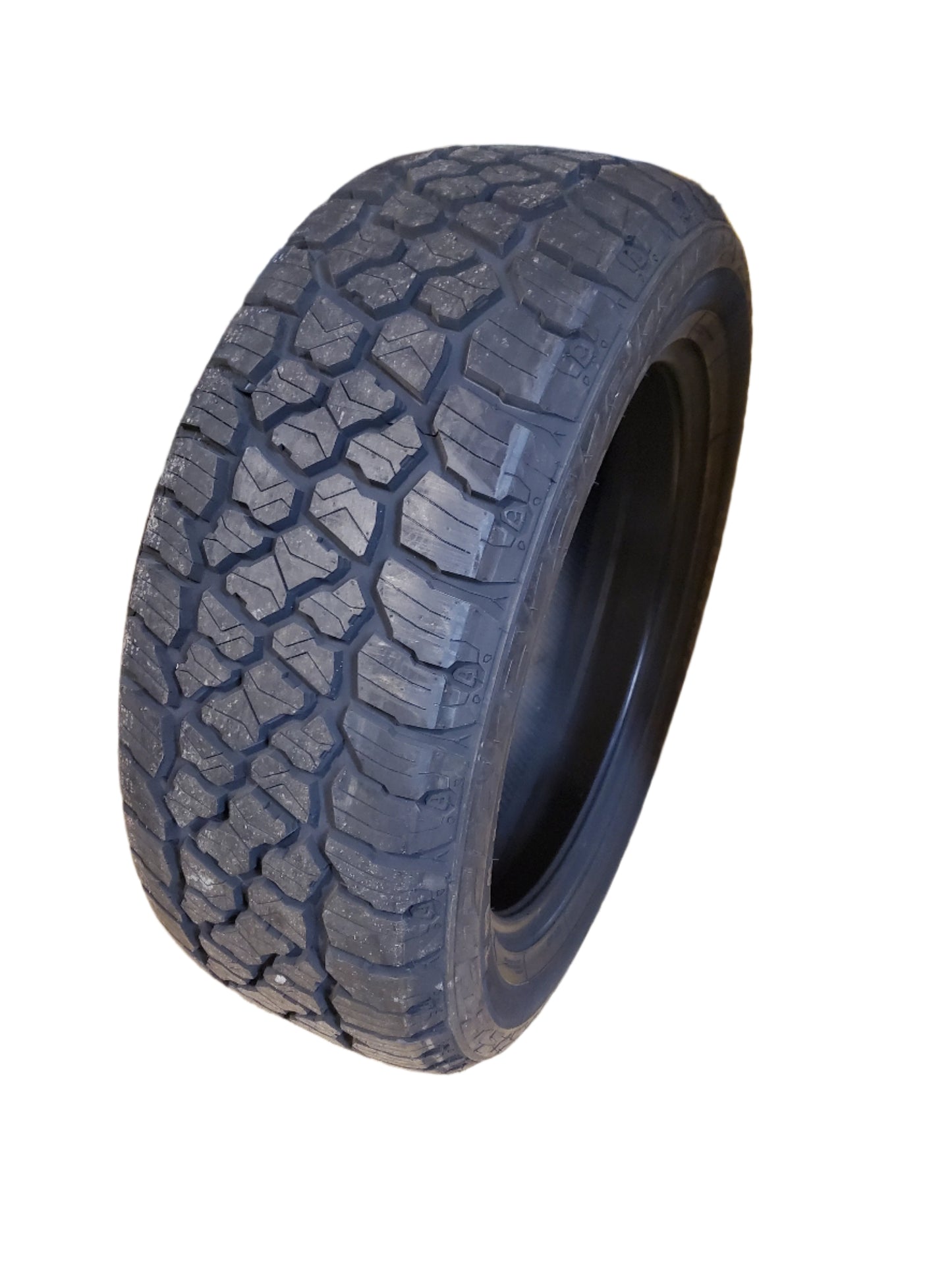SUMMIT TRAIL CLIMBER AT BSW P 275 55 20 117H XL ALL TERRAIN TIRE 261520