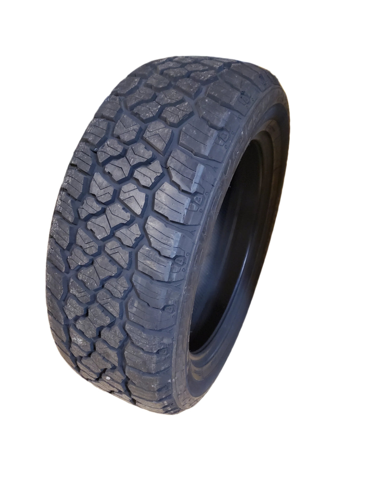 SUMMIT TRAIL CLIMBER AT BSW P 275 55 20 117H XL ALL TERRAIN TIRE 261520